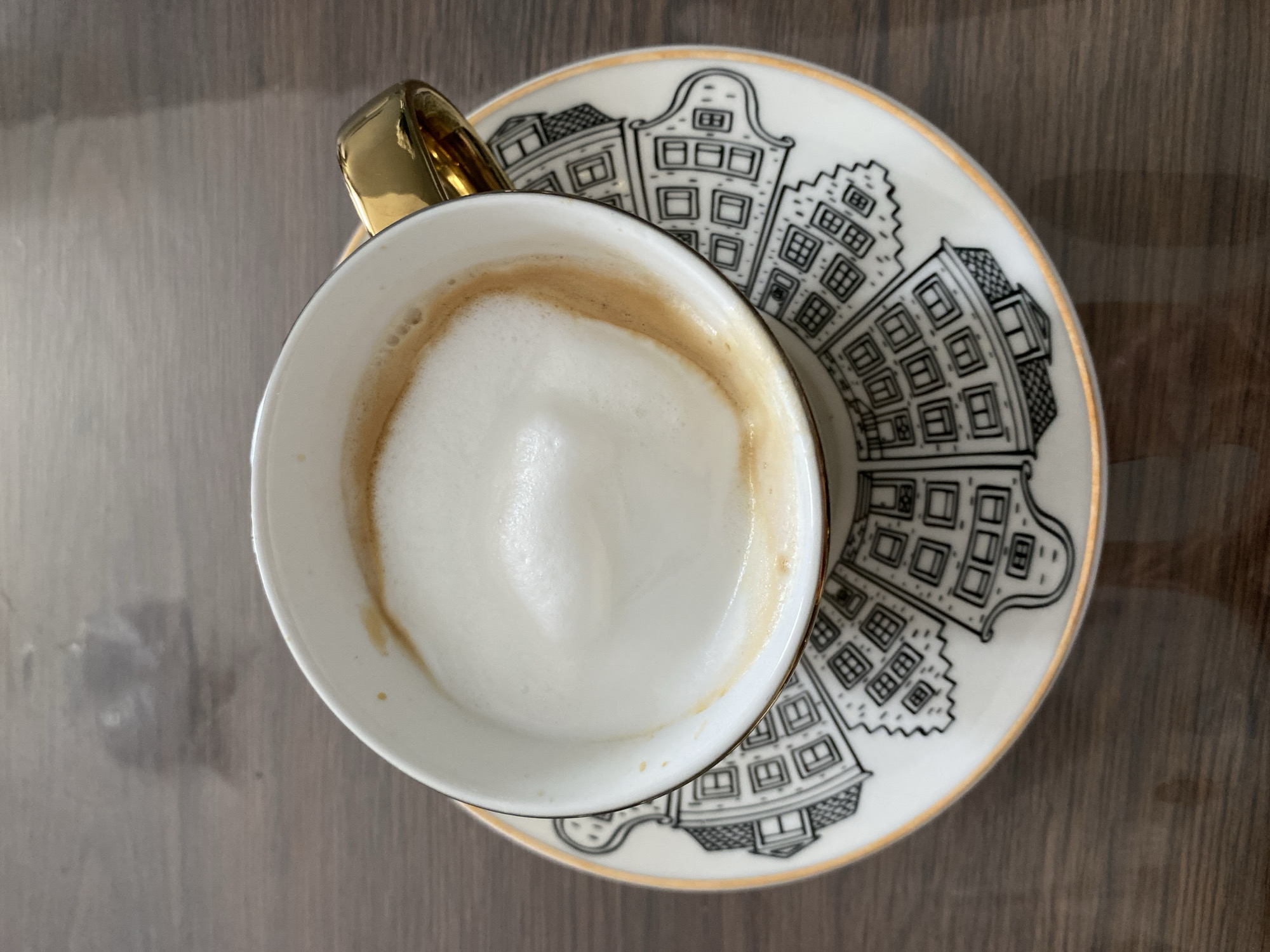 Morning coffee and street scenes documented across Saint Petersburg