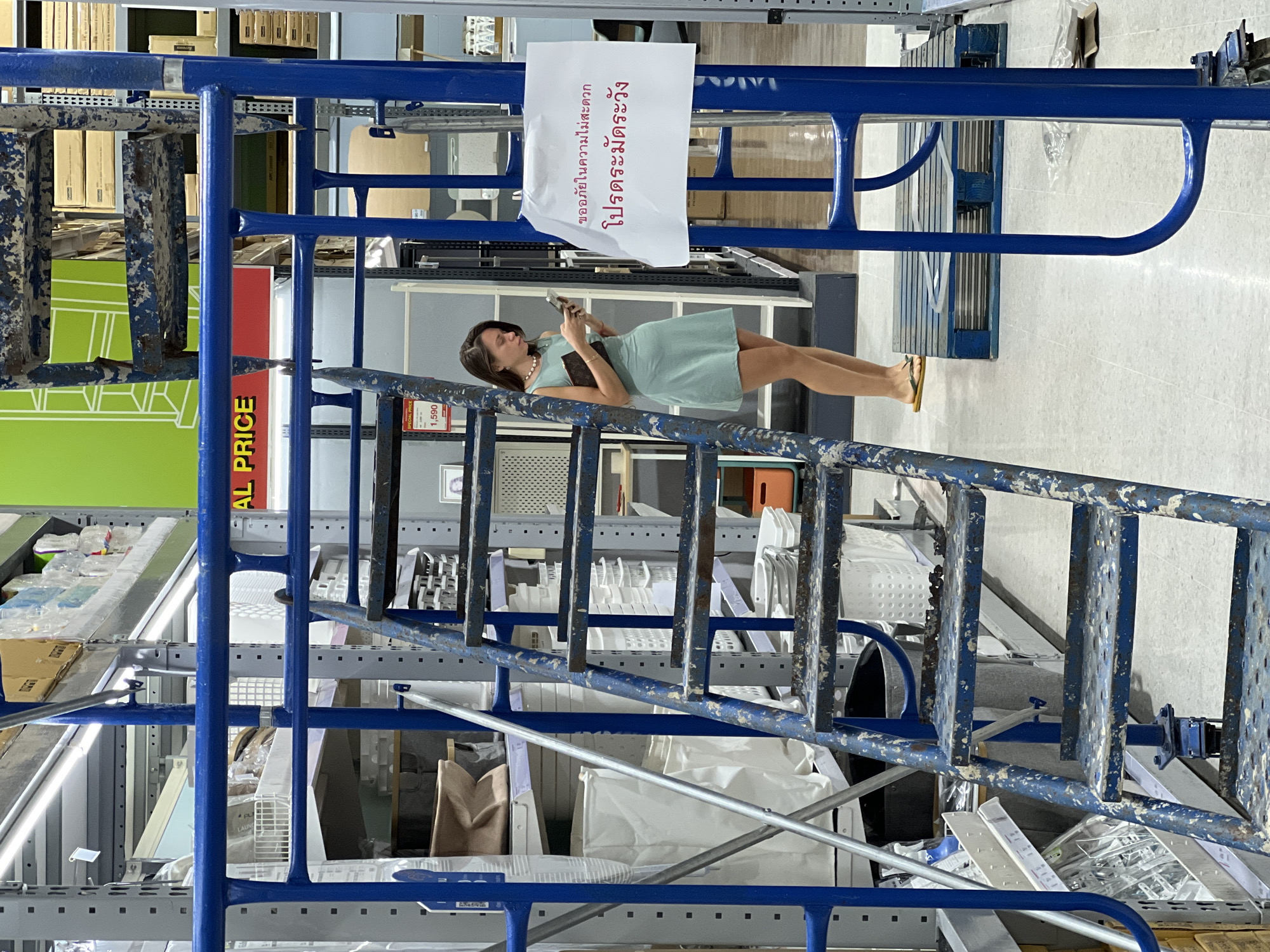 Rainy day shopping trip documented at Ko Samui HomePro store