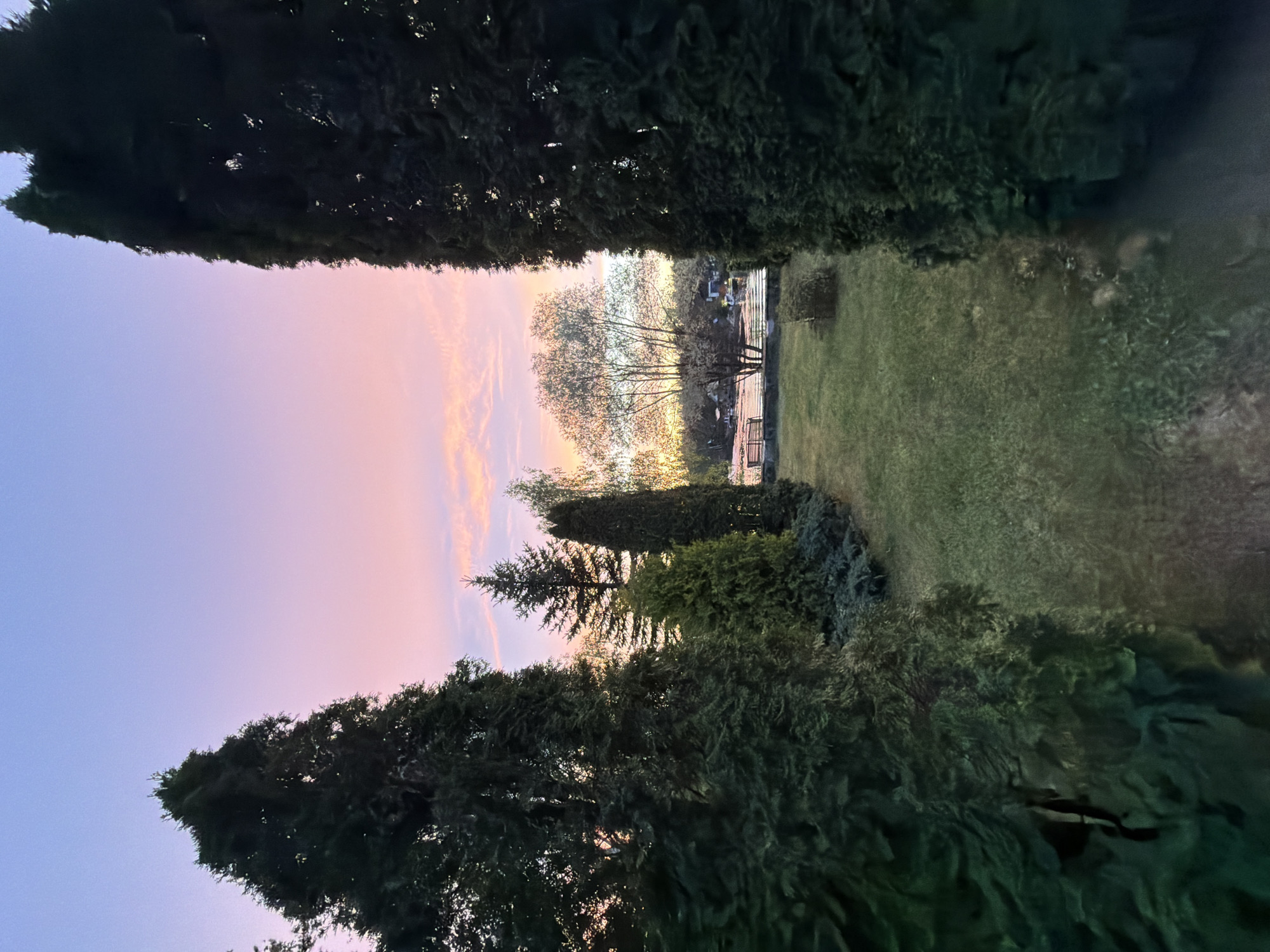 Evening lake recreation and sunset views captured in Shchelkovo