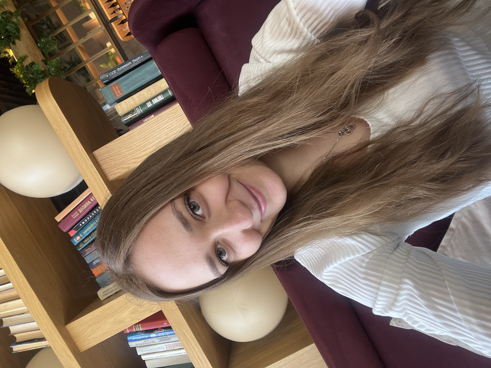 Morning selfie and cafe interior documented in Verkhnyaya Pyshma