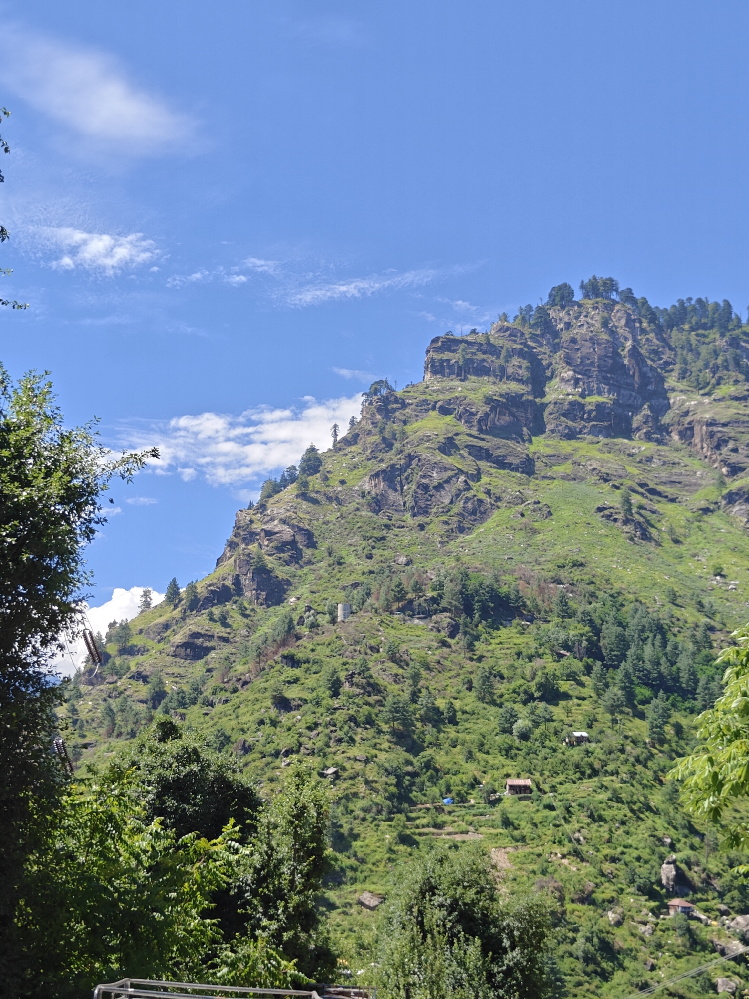 Treehouse stay in Prini with sweeping Himalayan valley views