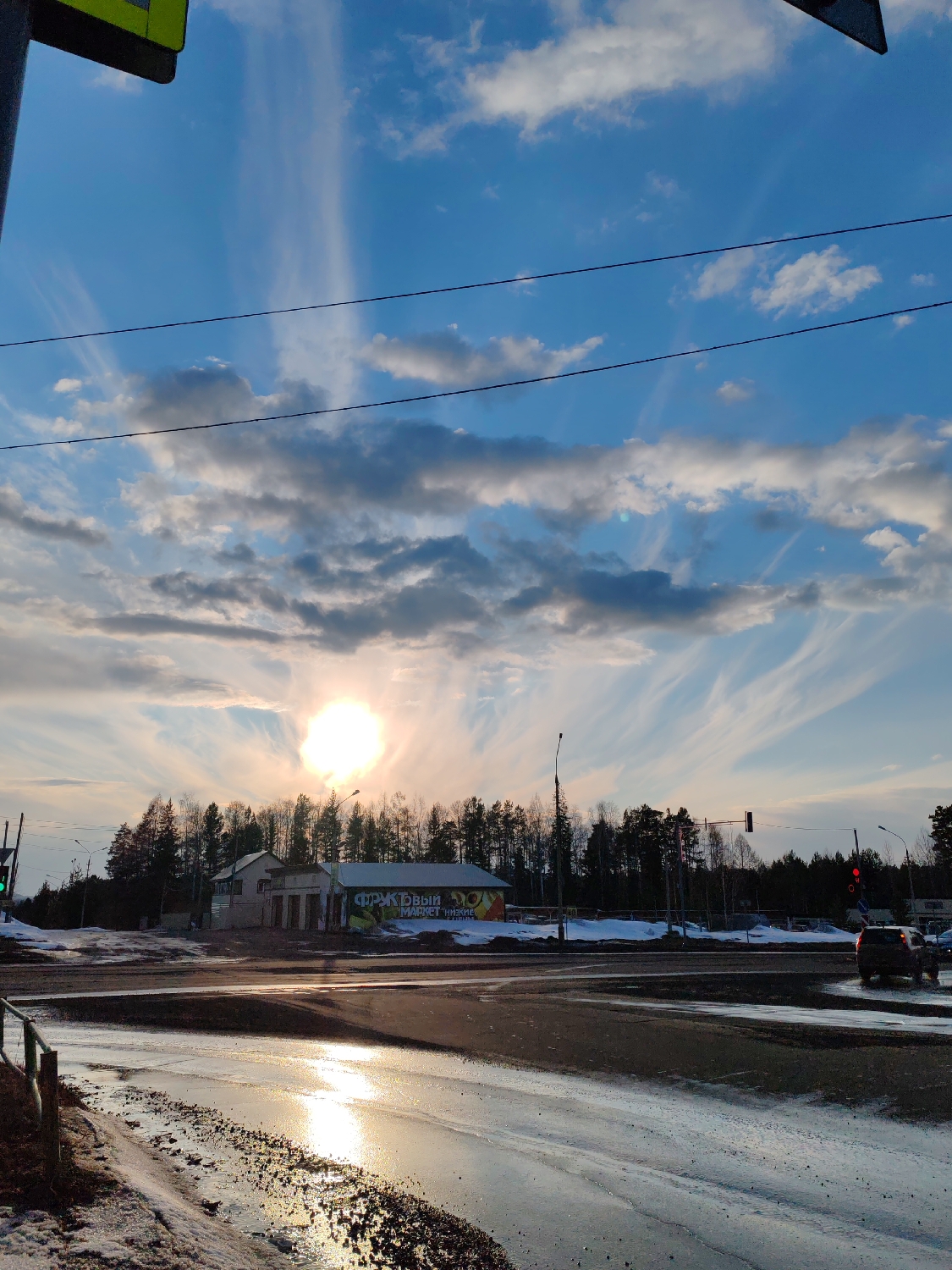 Spring driving scenes captured in Ust-Ilimsk, Russia