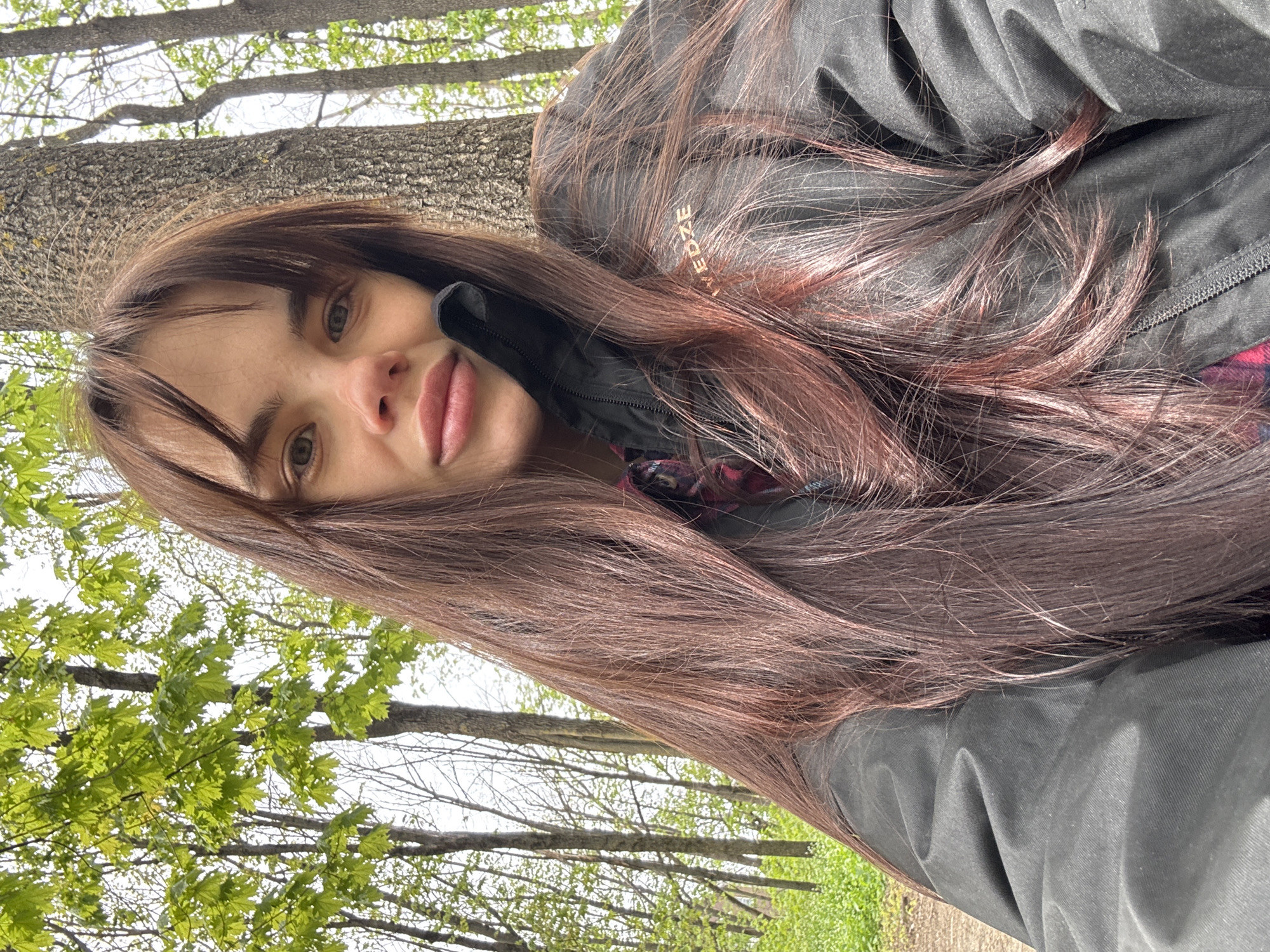 Woman documents morning routine with selfies in Rostov-on-Don