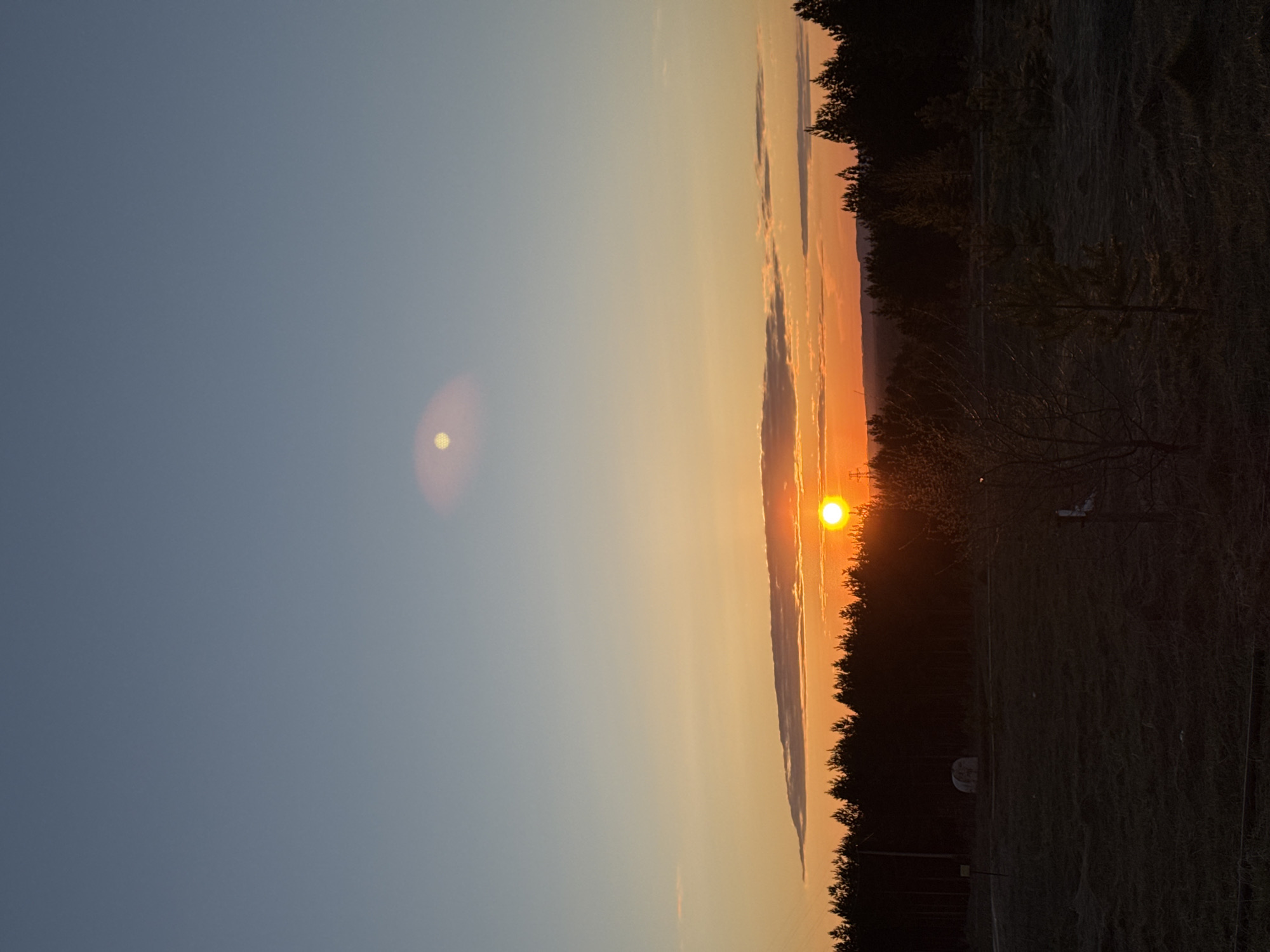 Sunset observed in Chaikovsky, Russia with distinctive cloud formation