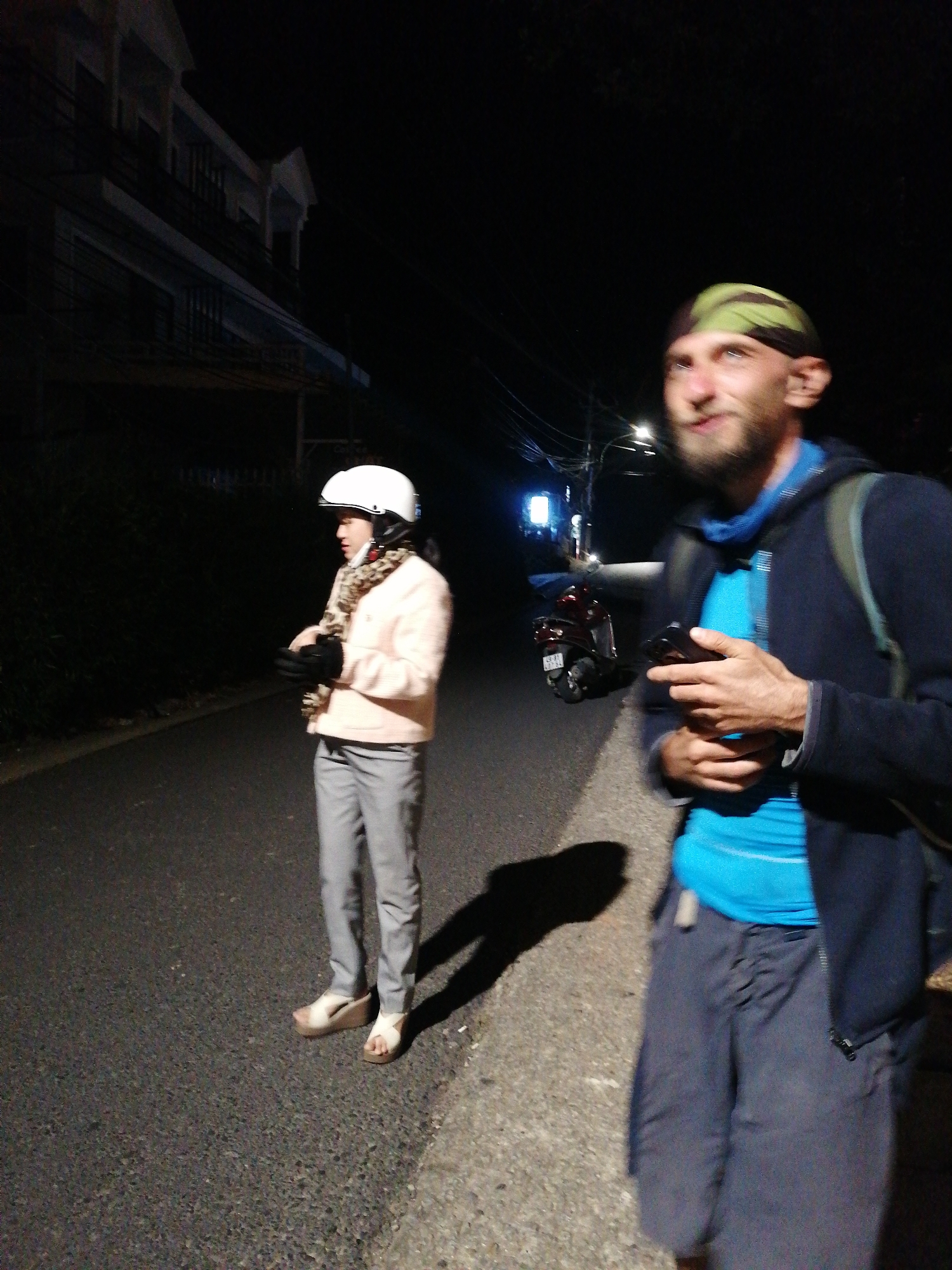 Night stop at Da Lat's Lalaland Hill Lodge, snake on the road