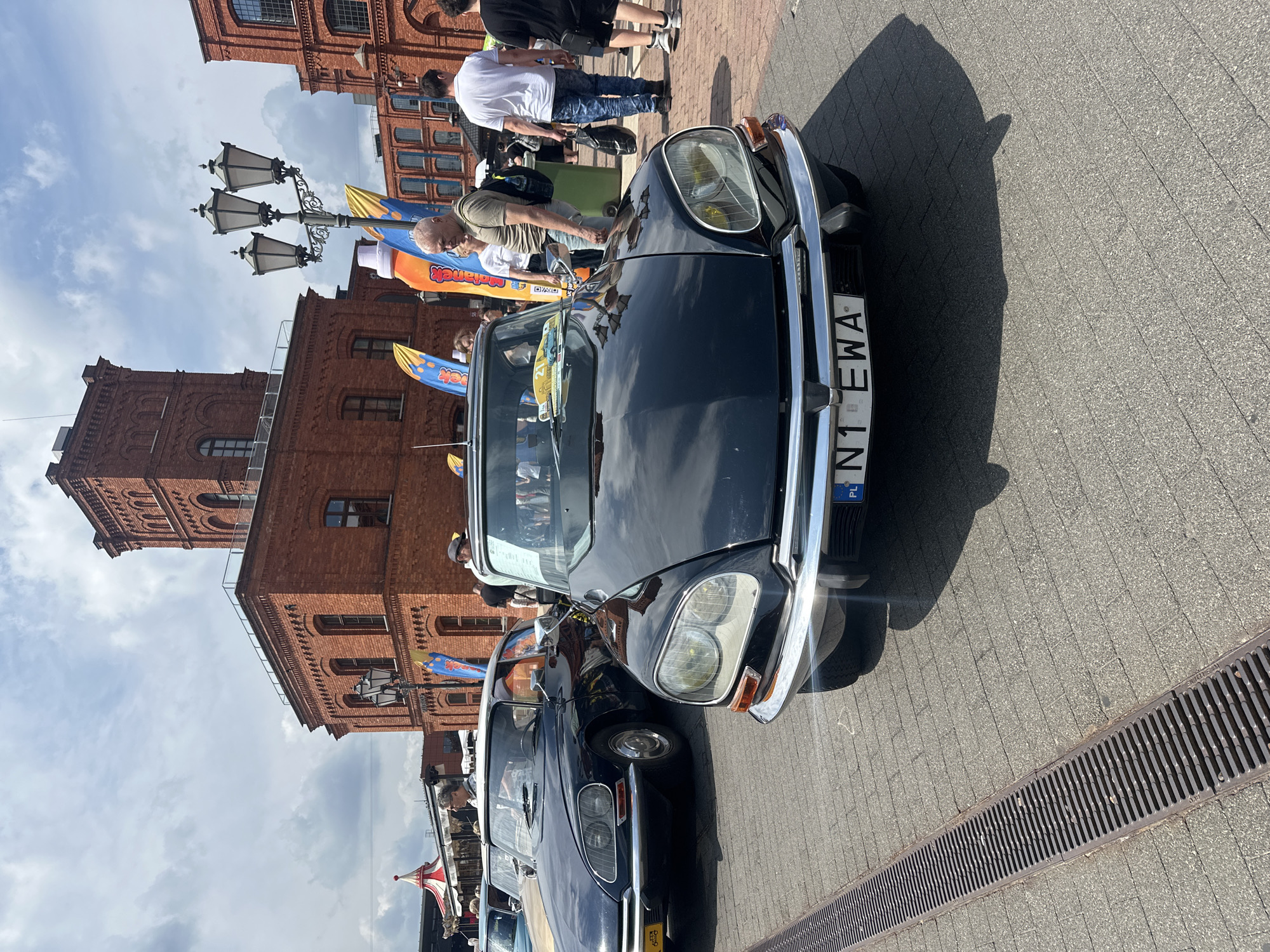 Vintage Citroën DS rally at Łódź's Manufaktura complex
