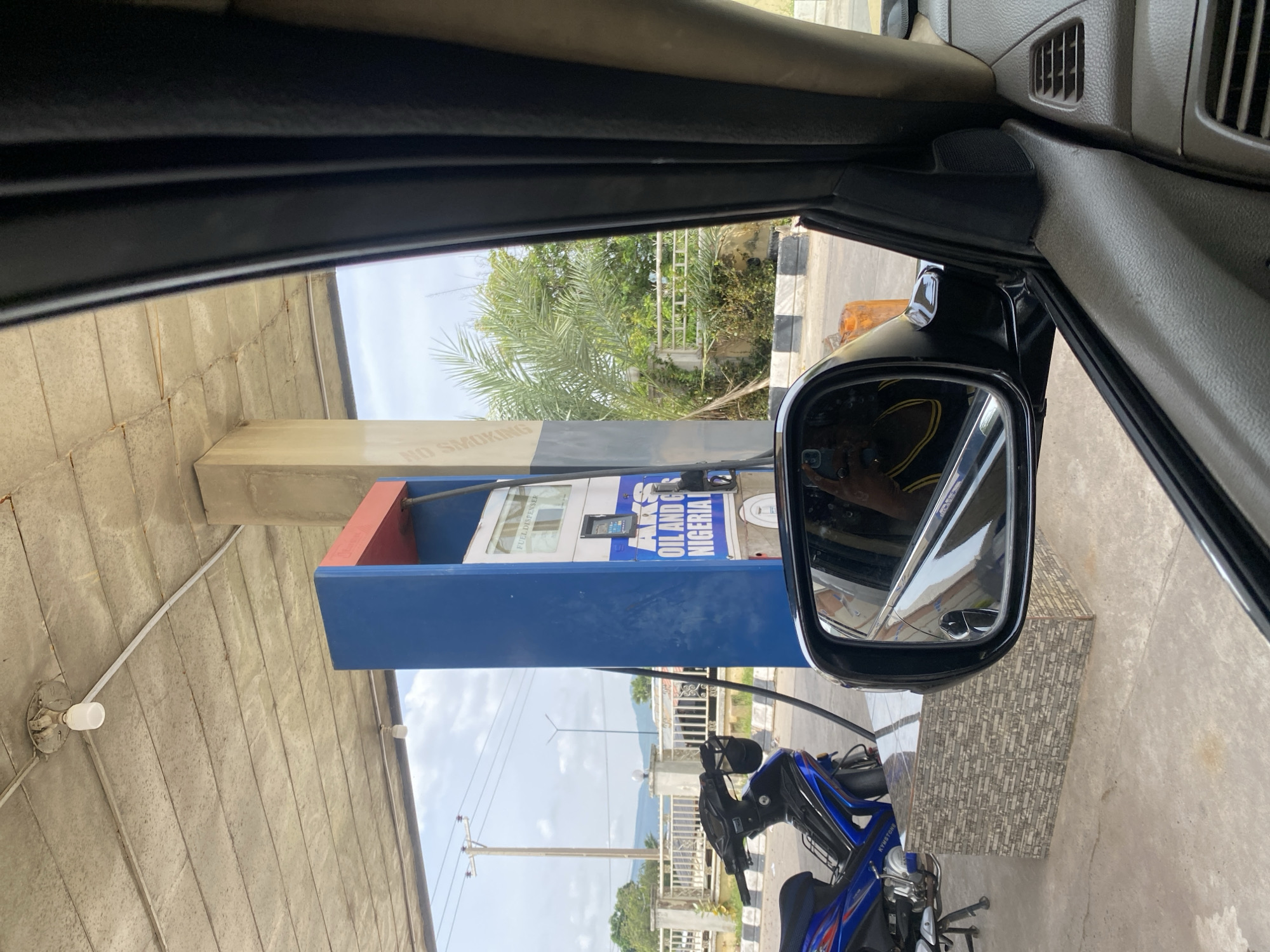 Routine fuel stop documented at Jalingo gas station