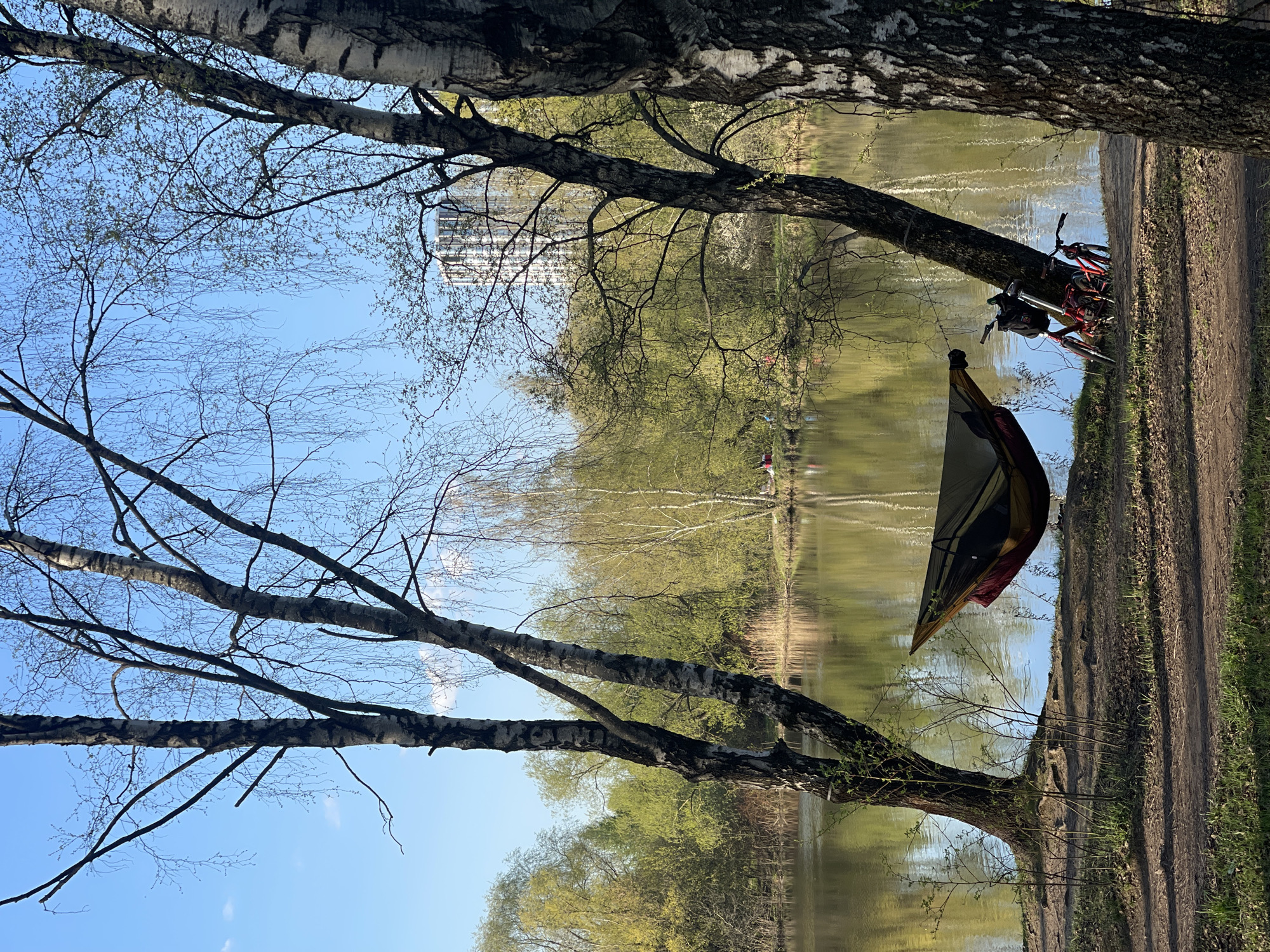 Ordinary afternoon activities documented across Khimki parks and waterfront