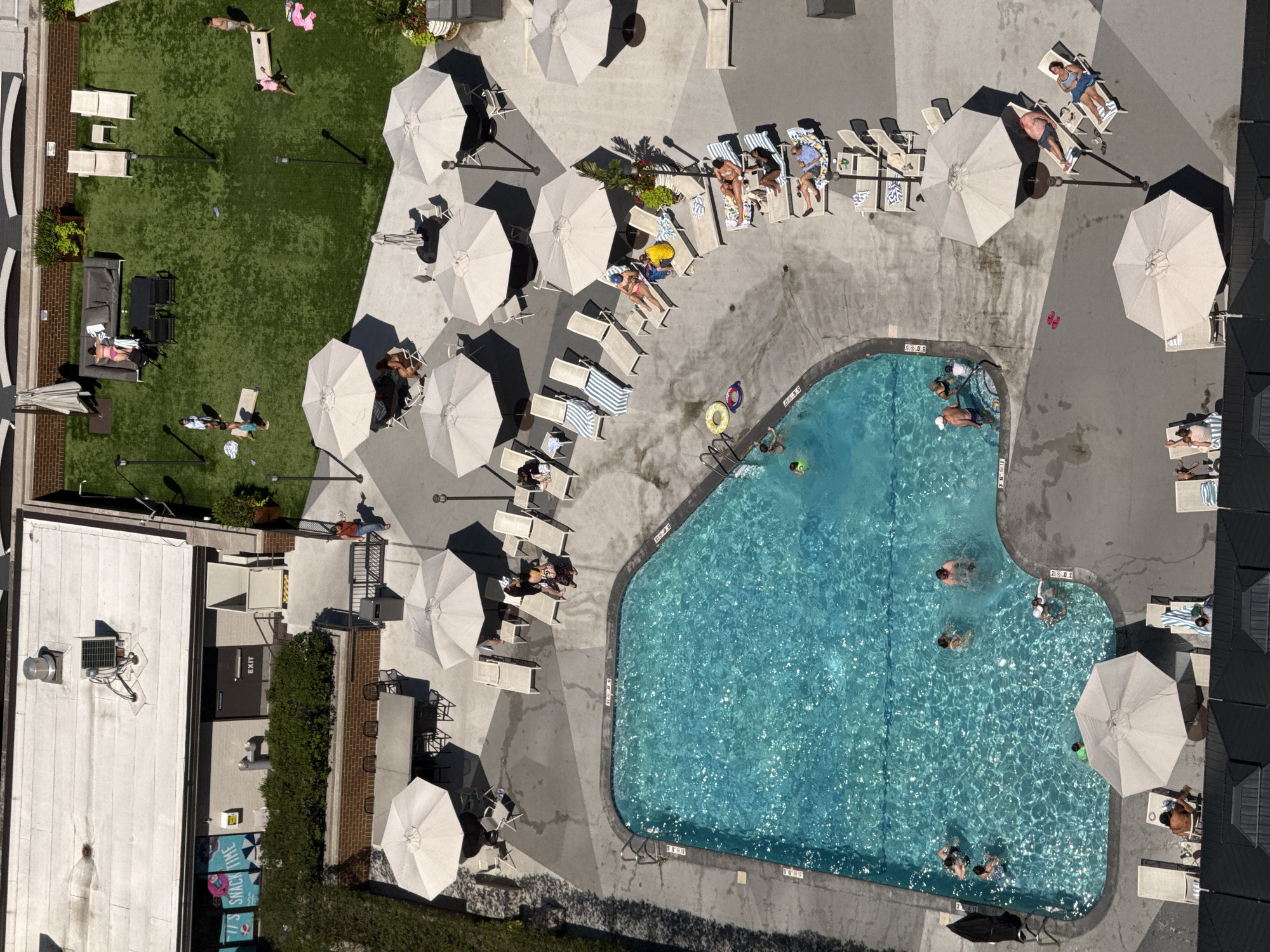 Aerial look at a Chicago pool tucked into the urban grid