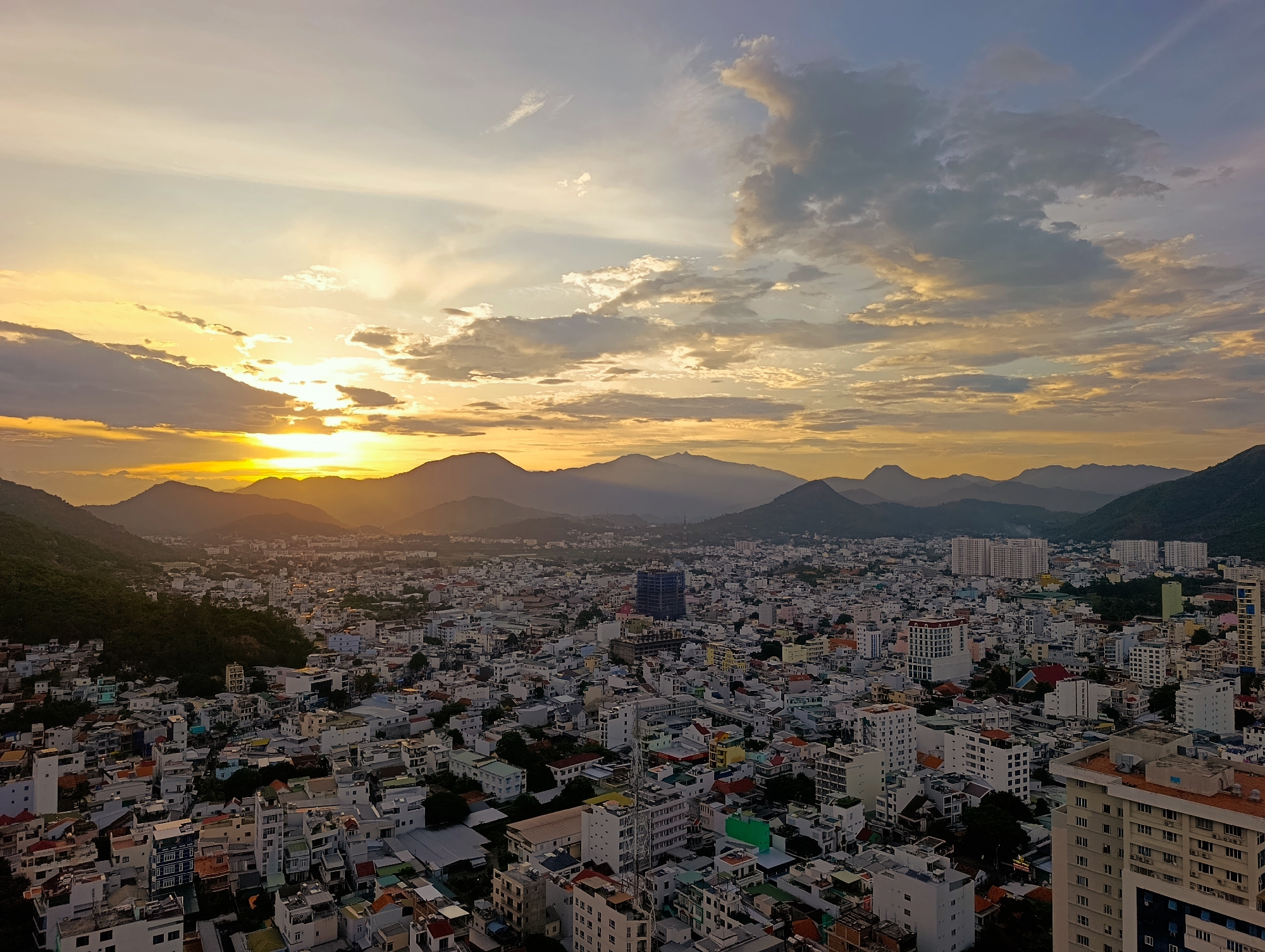 Nha Trang street life and skyline, morning into midday