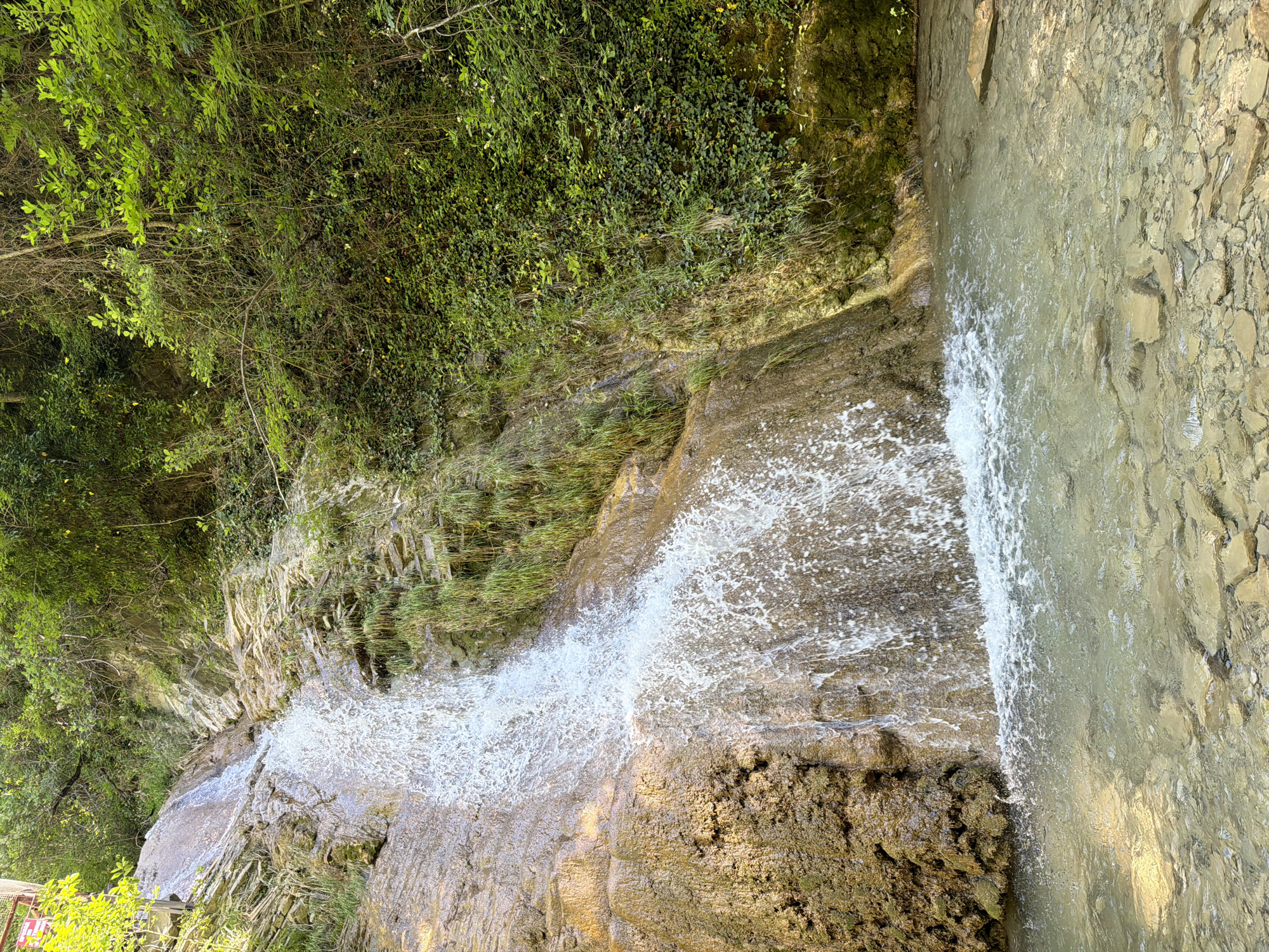 Gorge trail in Yuzhnyy: waterfalls, cave overhangs, and a Wish Tree