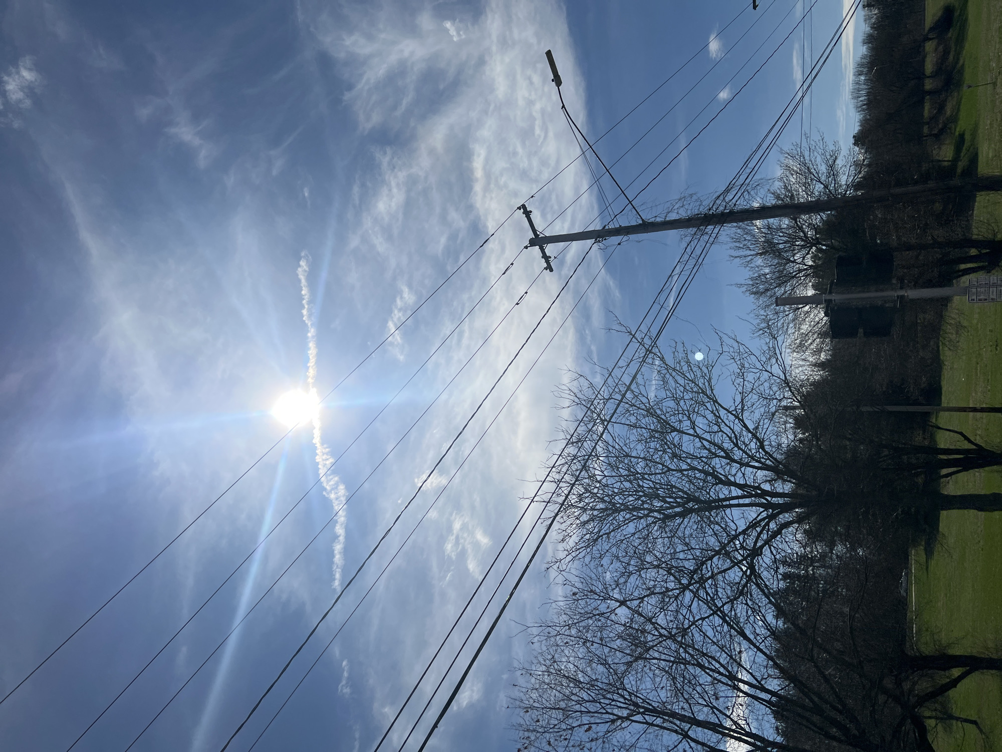 Spring sky with power lines observed in Spackenkill