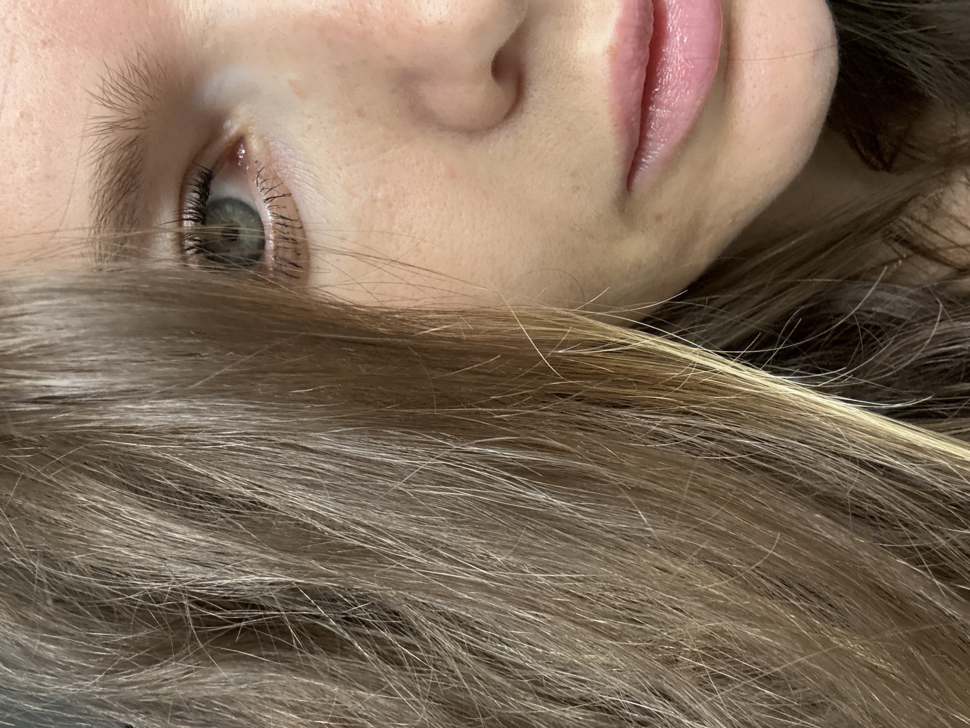 Portrait session and sky photography documented in Moscow