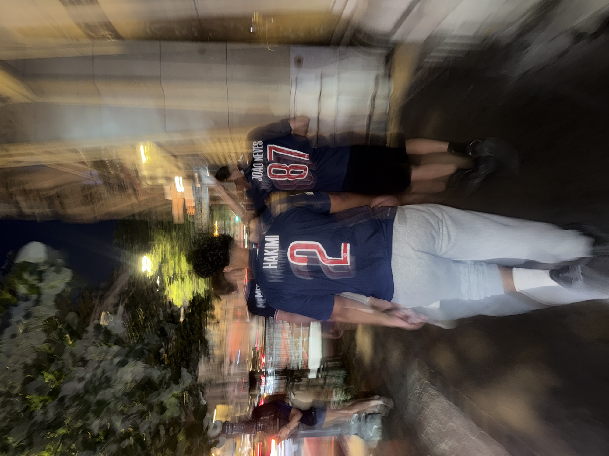 Evening street life captured across Paris during six-minute span