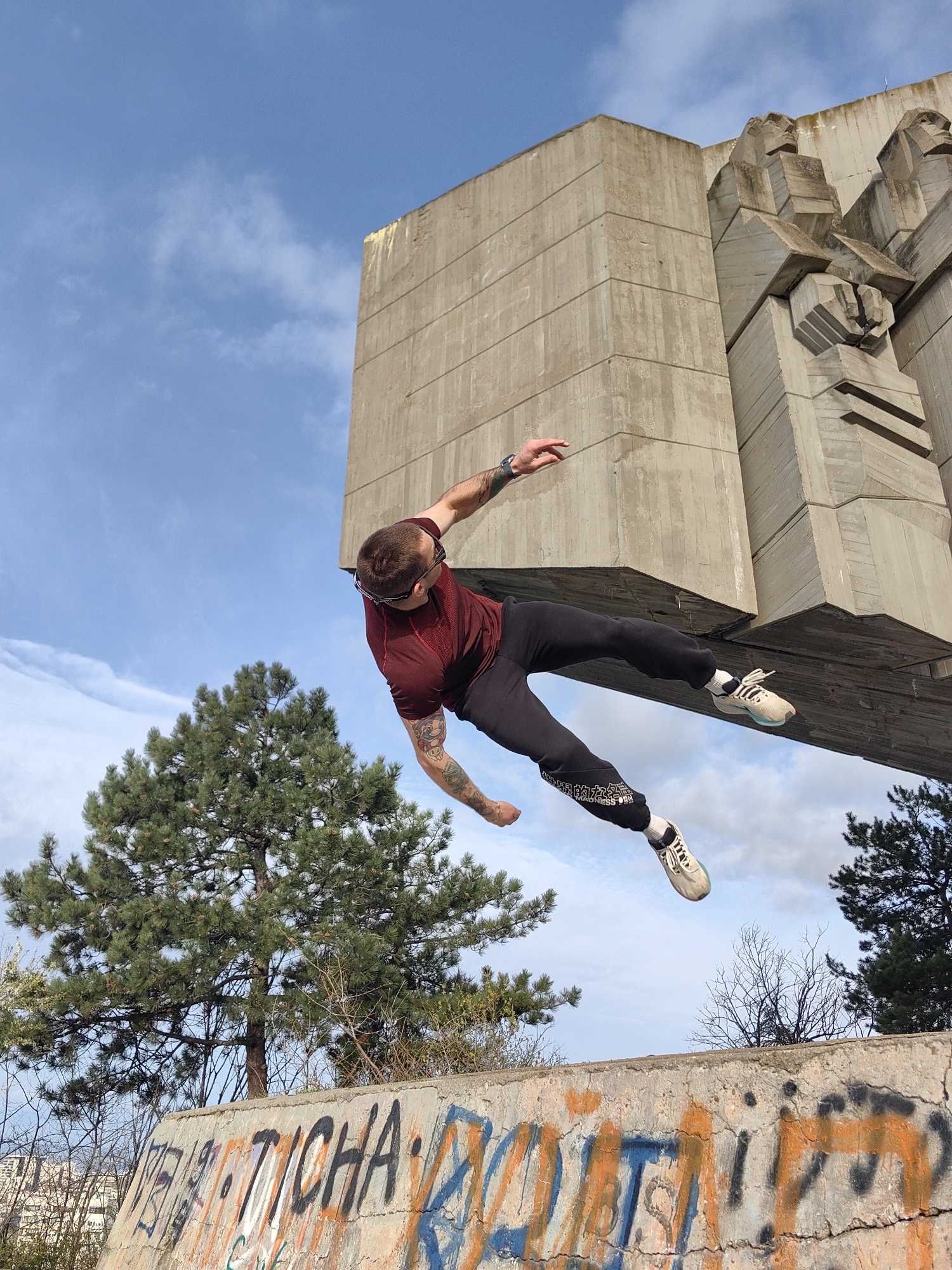 Parkour athlete performs morning training session near Varna monument