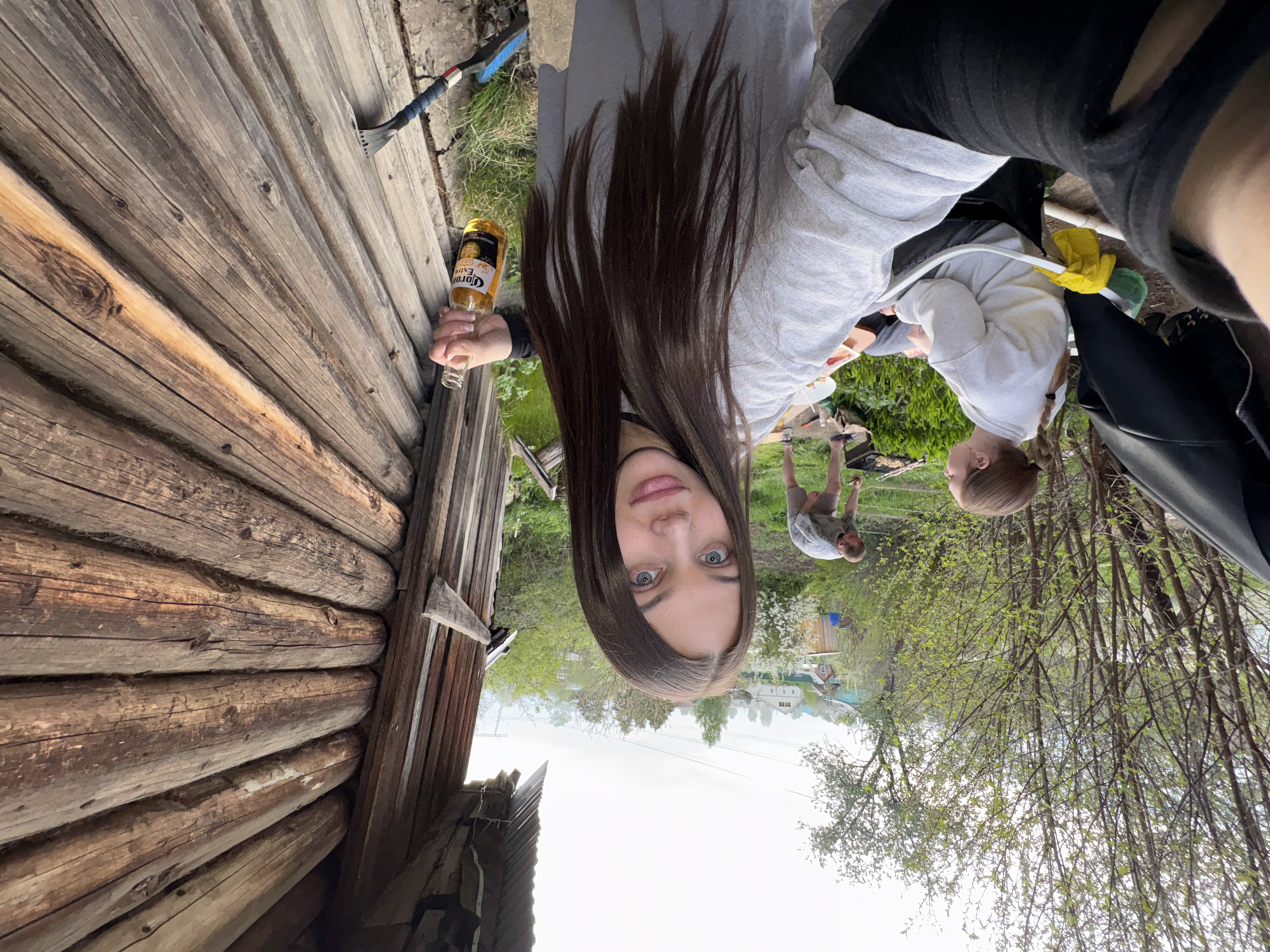 Backyard barbecue gathering documented in Chaikovsky, Russia