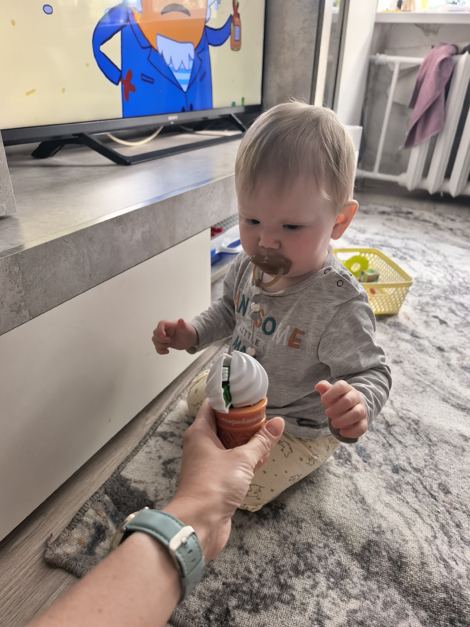 Toddler's quiet morning playtime documented in Sterlitamak household