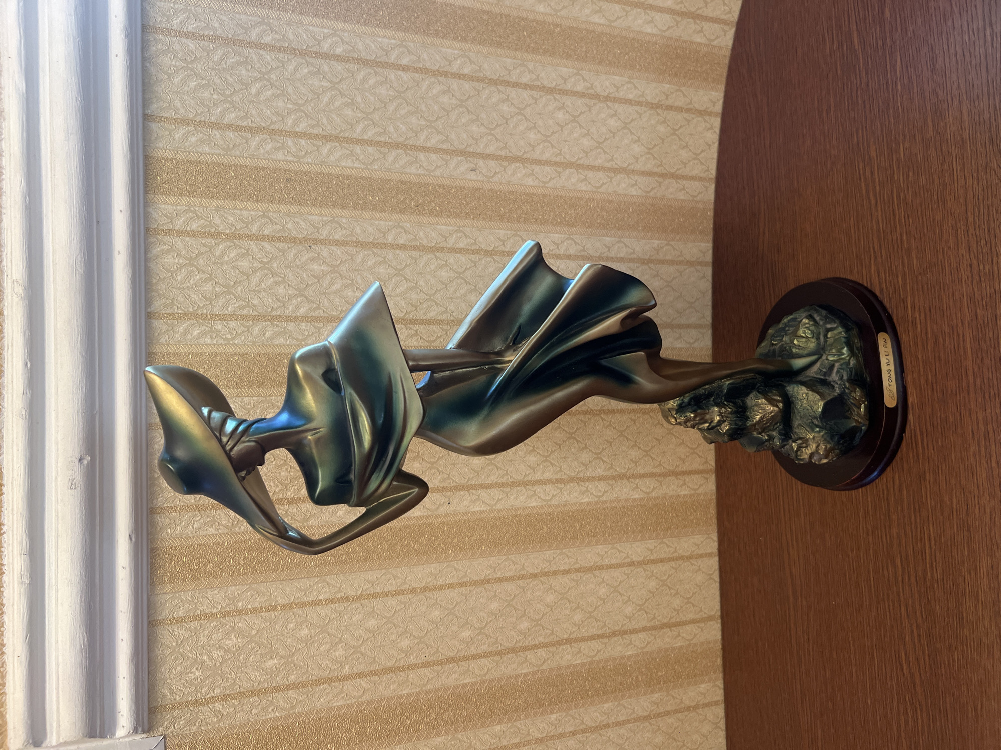 Decorative home interiors browsed in Bender, Moldova