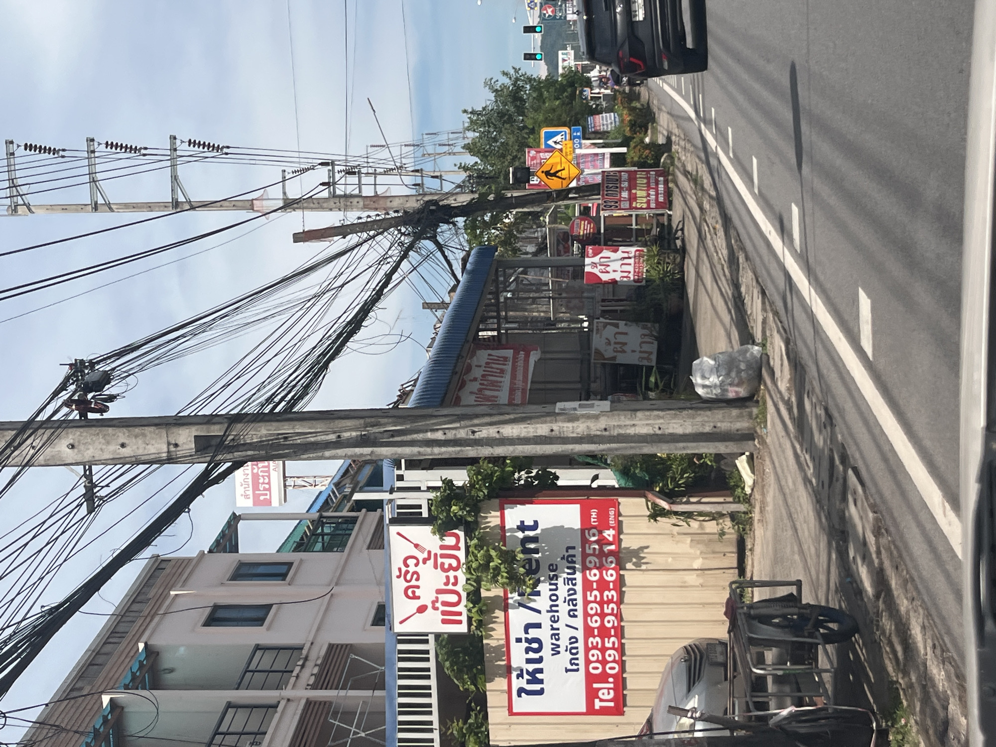 Morning drive through Chalong-Wichit streets captures everyday urban scenes