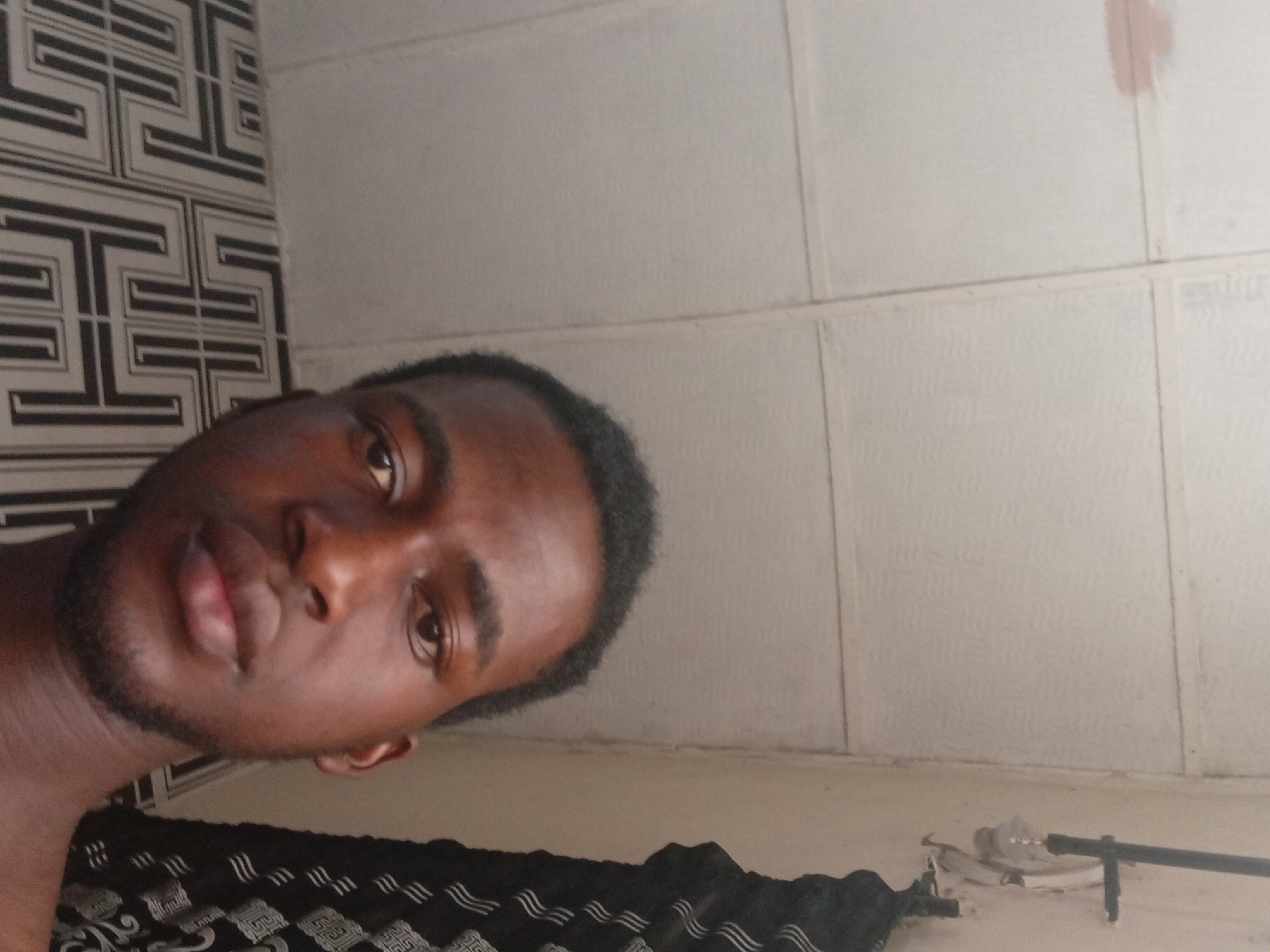 Portrait session and casual meal documented in Lokoja