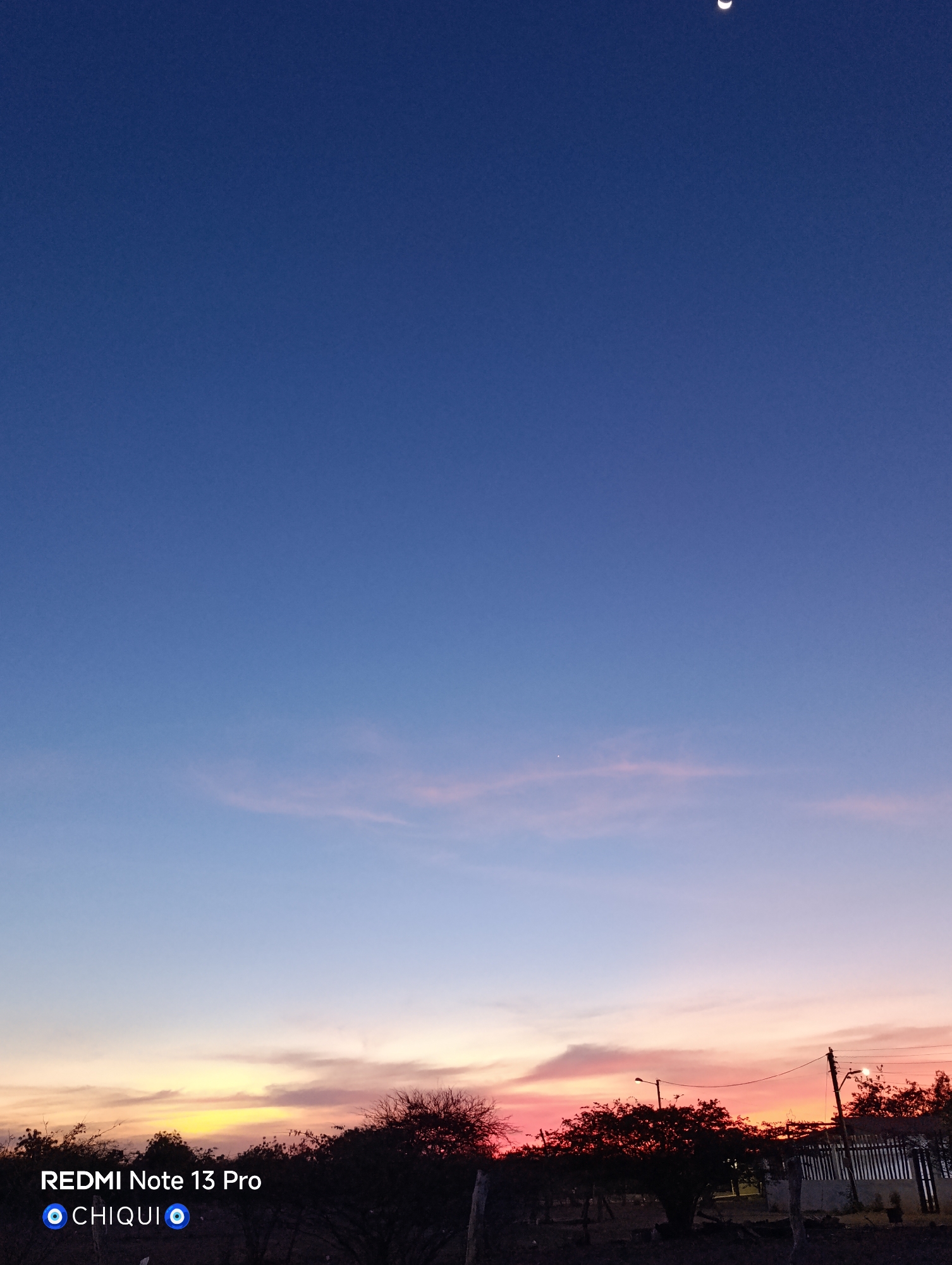 Twilight landscape captured in rural Cotoperíz, Venezuela