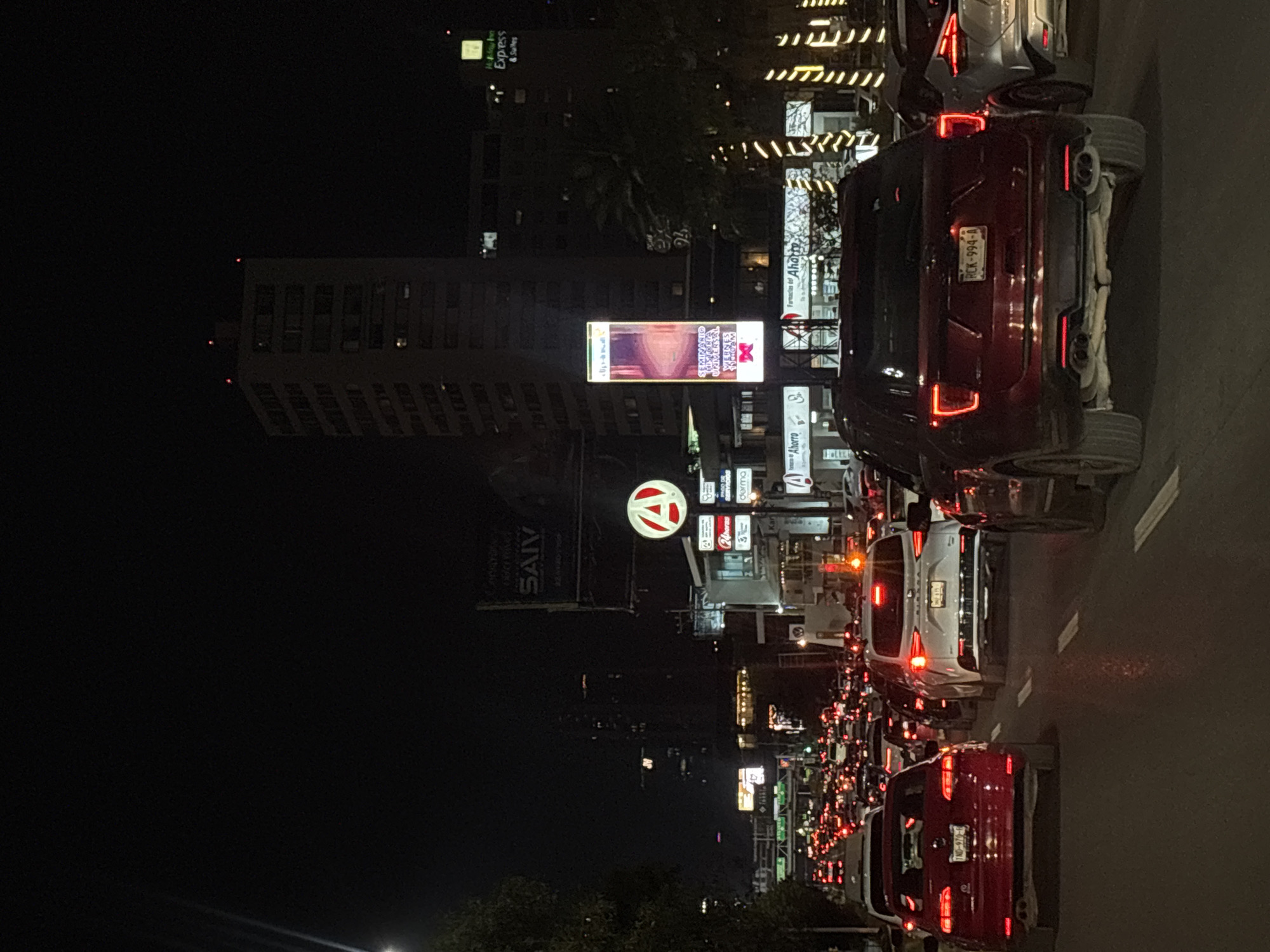 Heavy nighttime traffic observed in San Bernardino Tlaxcalancingo, Mexico