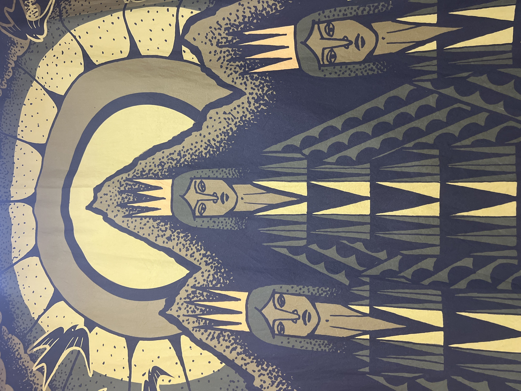 Stylized artwork with crowned figures spotted in Mollet Del Vallès