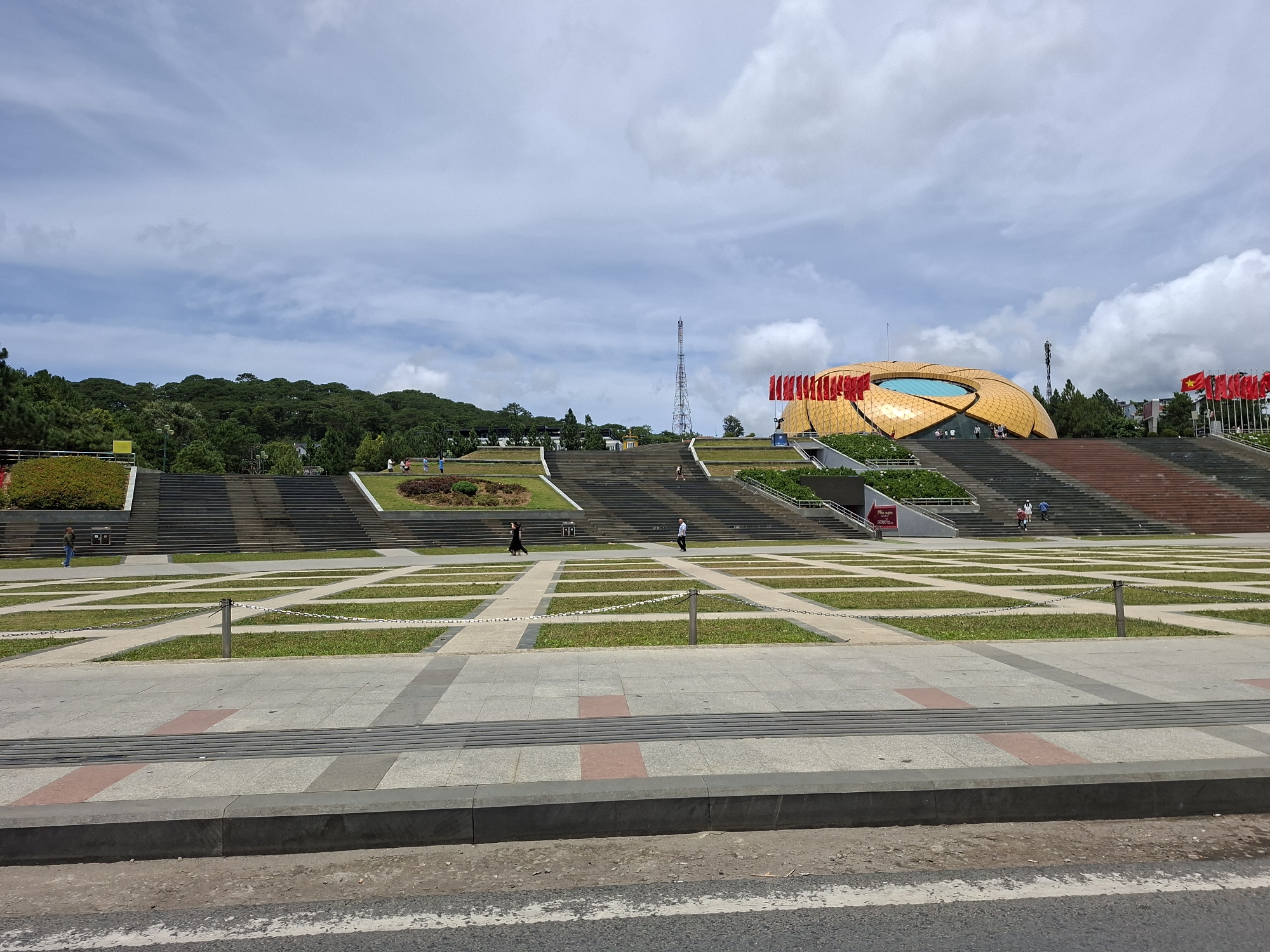 Street scenes and pine-forested hillsides around Da Lat, Vietnam