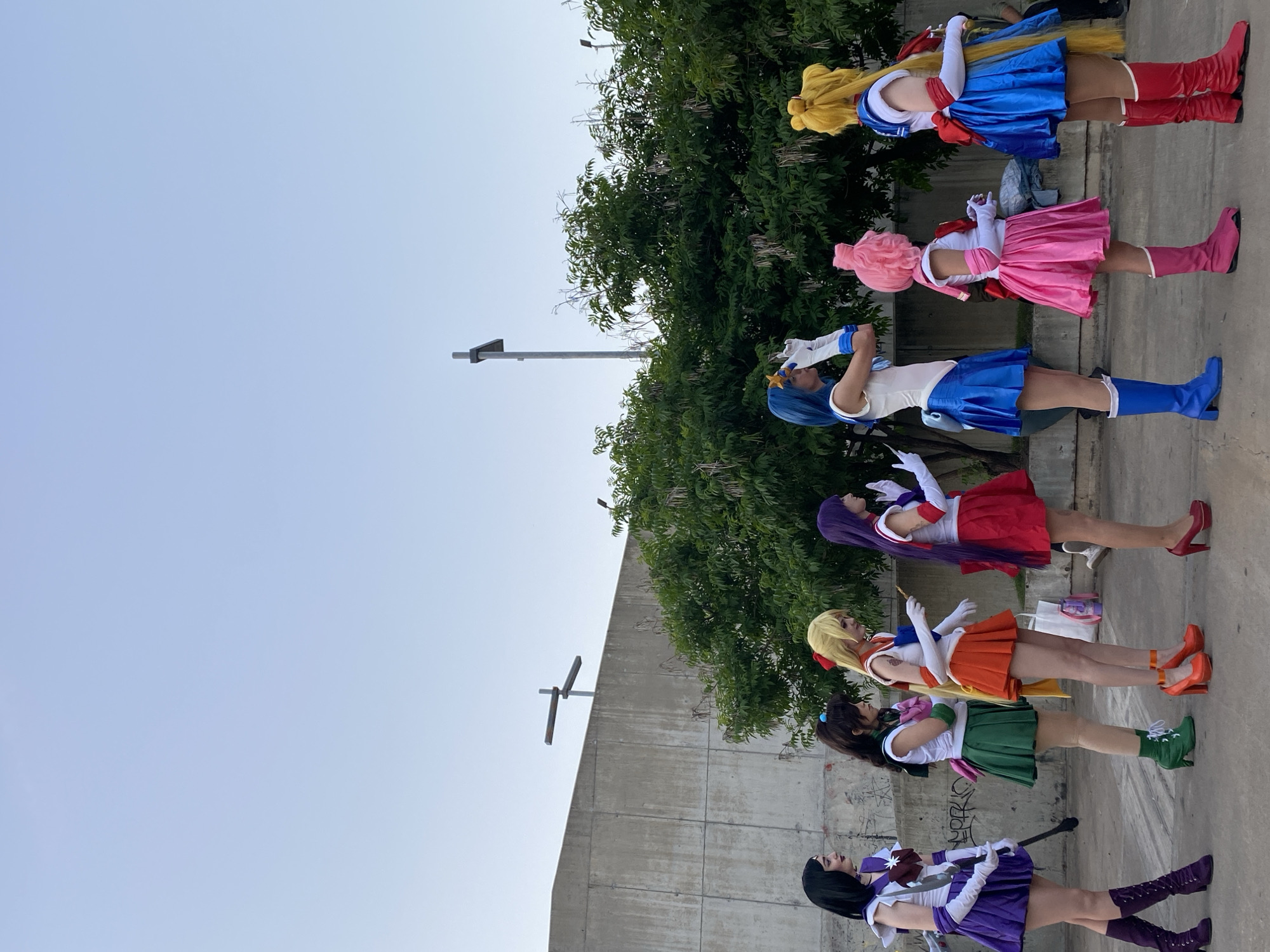 Sailor Moon Cosplayers, Street Musician Gather in Buenos Aires