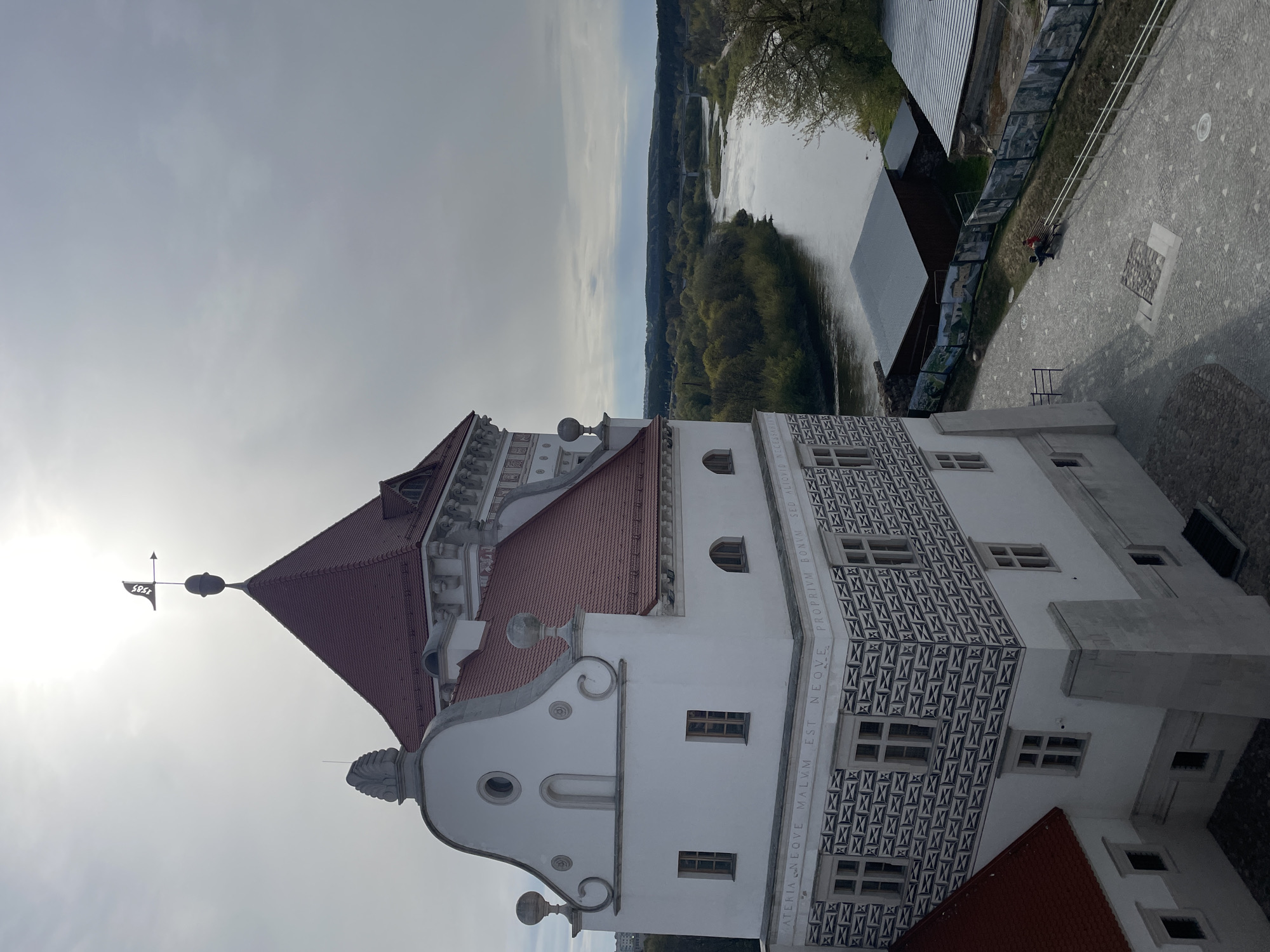Tourist captures historic Hrodna castle and river views