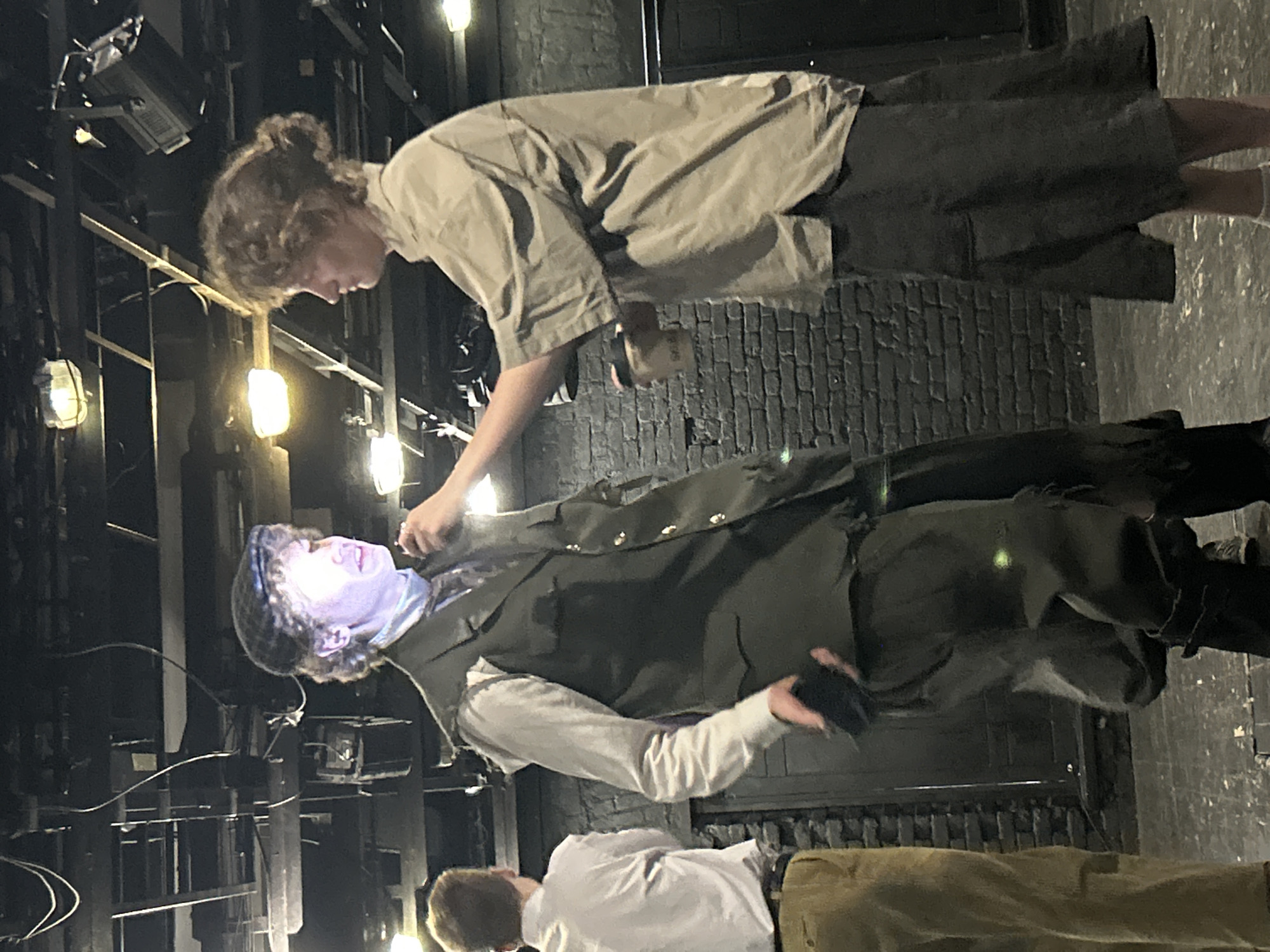 Theater production documented by witnesses over two-hour span