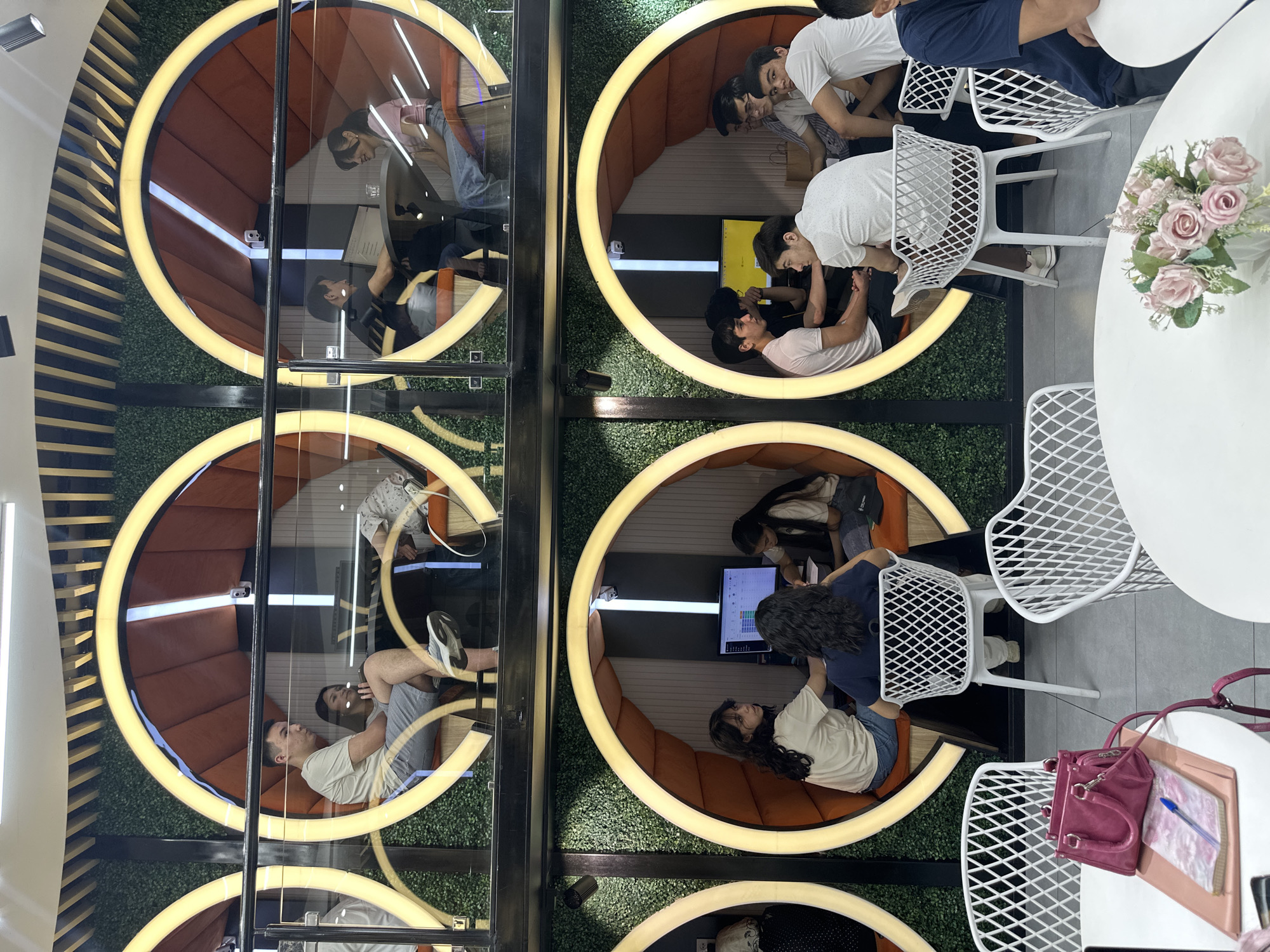 Morning scenes from Tashkent offices, library, metro captured
