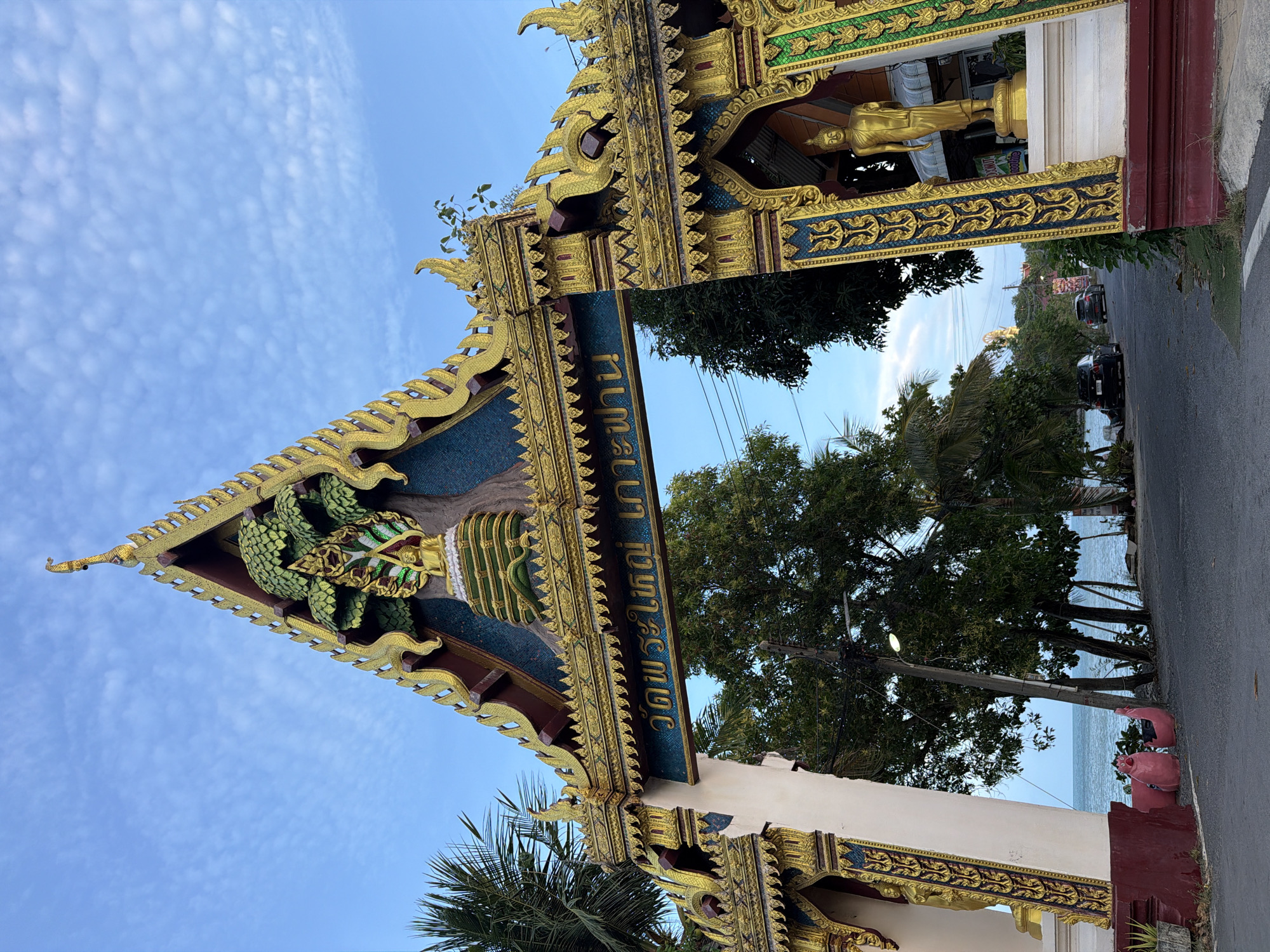 Evening snapshots of Ko Samui: beaches, monks, scooters, and temples