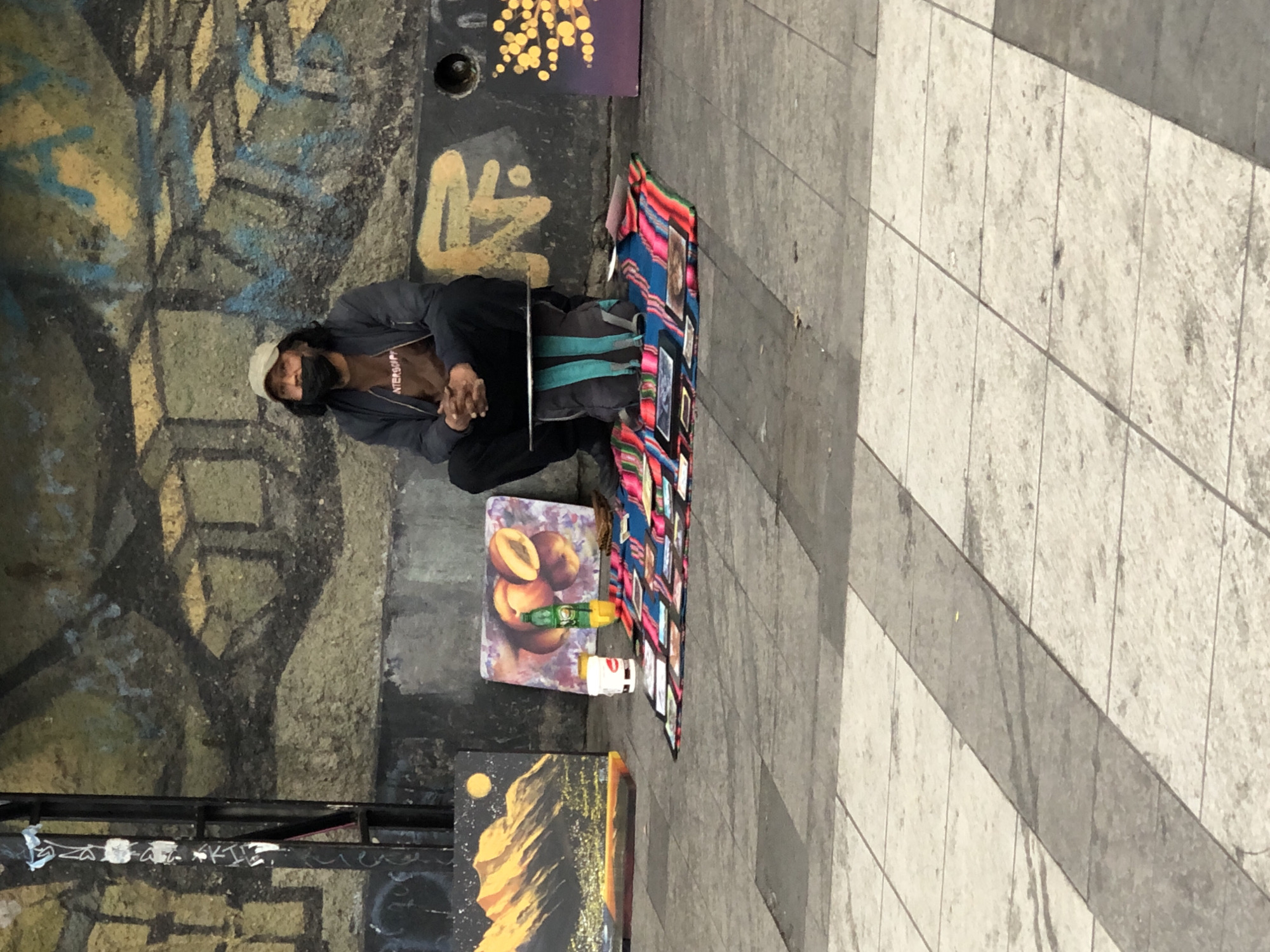 Street vendors and musicians active in La Paz evening
