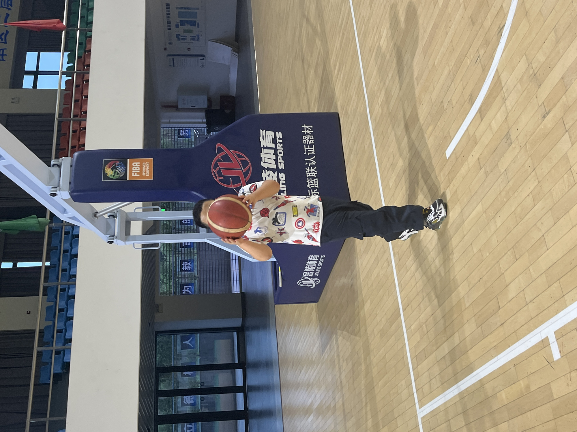 Recreation activities documented at Jiangjin sports facilities