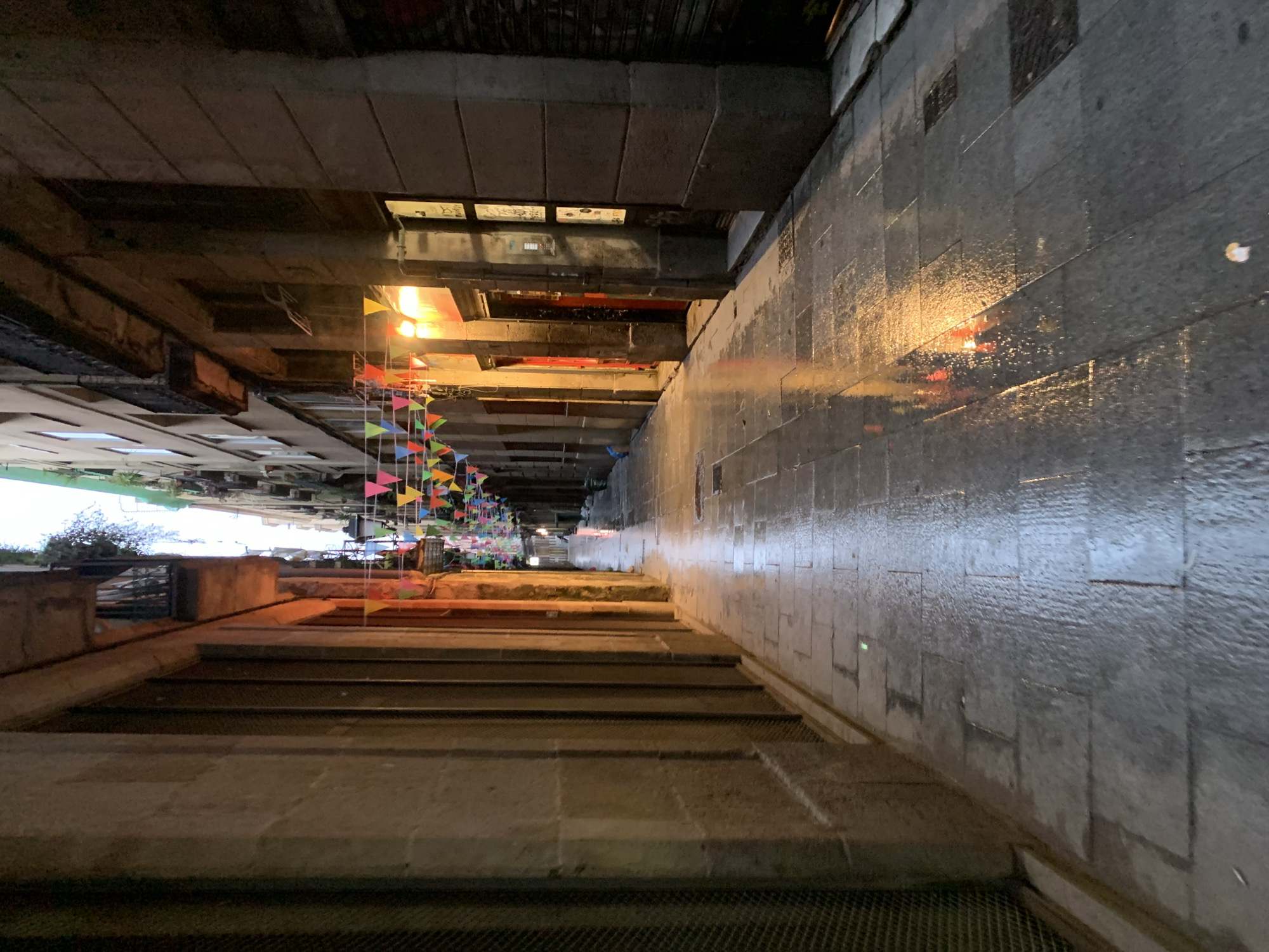 Witness documents nighttime walk through Barcelona's historic quarter