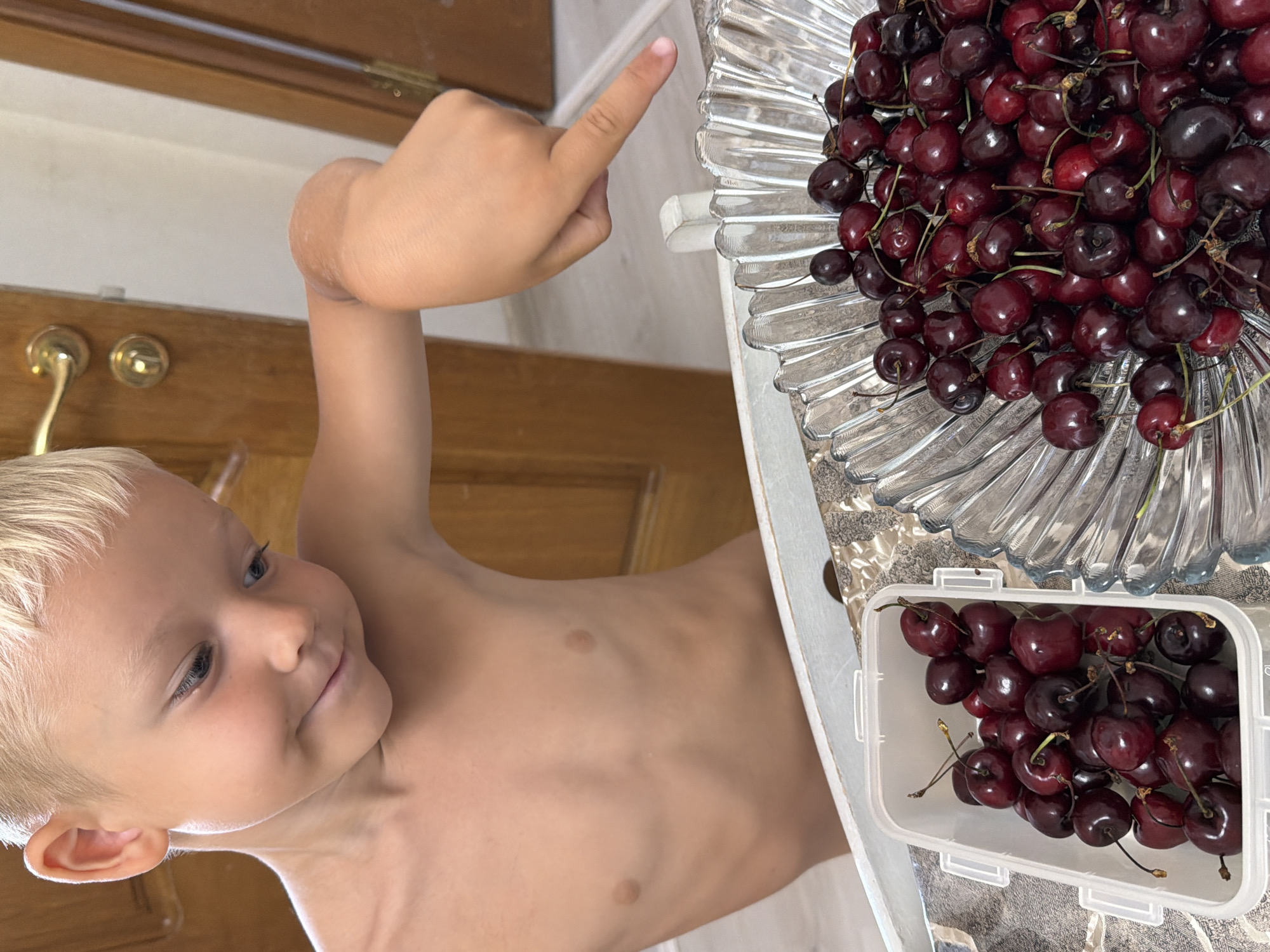 Cherry prep and downtime at home in Sochi