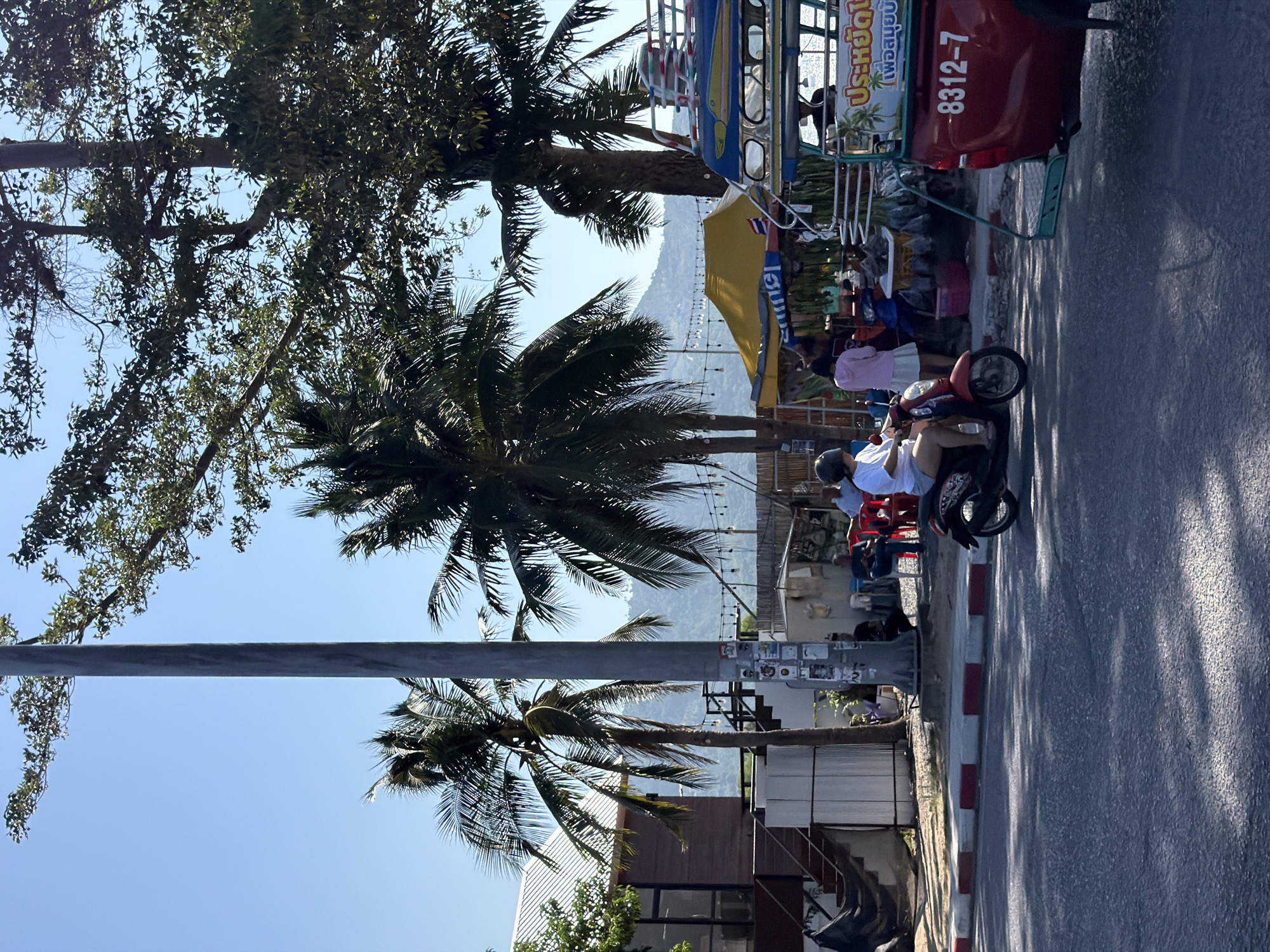 Morning loop around Chaweng's lakeside track and Central Samui