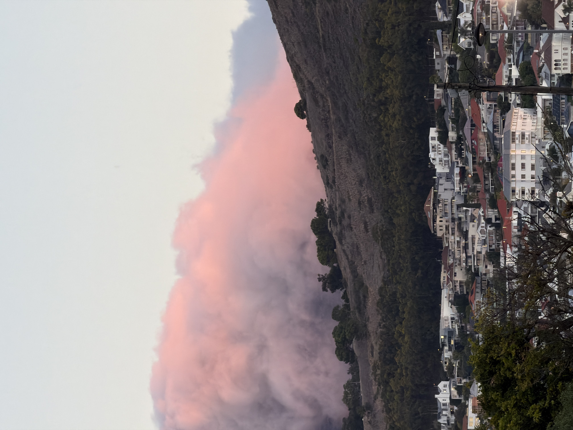 Cape Town coastal sunset views captured by witnesses