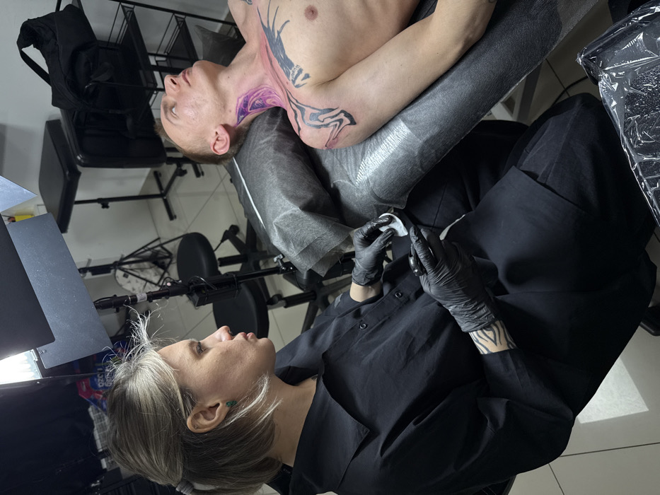 Tattoo session underway at Rostov-on-Don studio