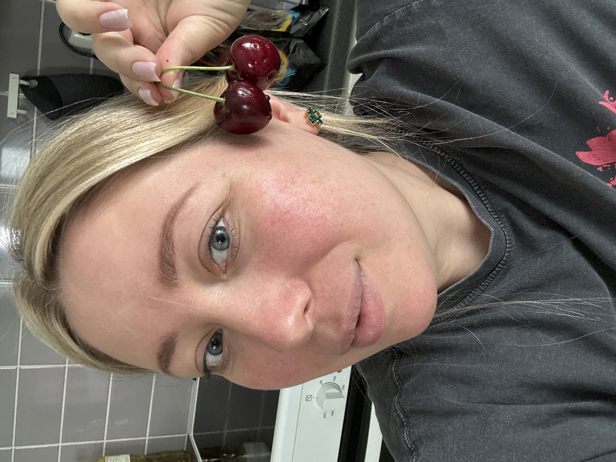 Morning snapshots: cherries, pastry, coffee and delivery robots documented
