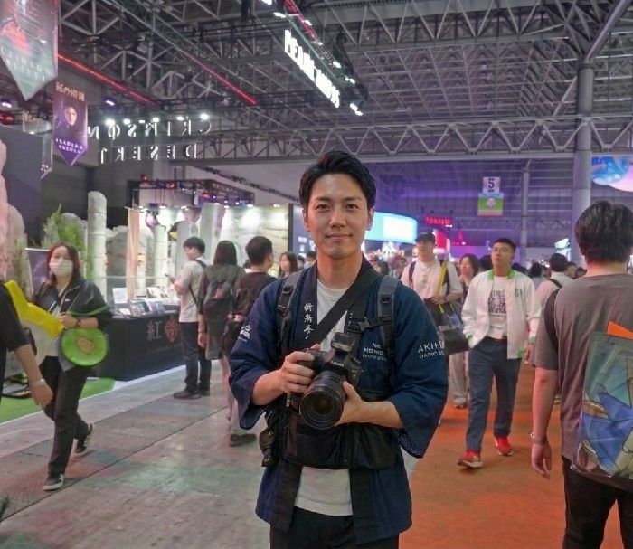 Late night documentation at Makuhari Messe convention center