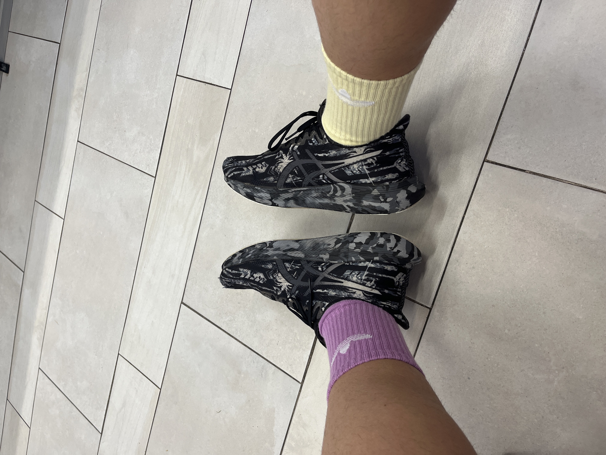 Mismatched socks spotted at Sofia retail location