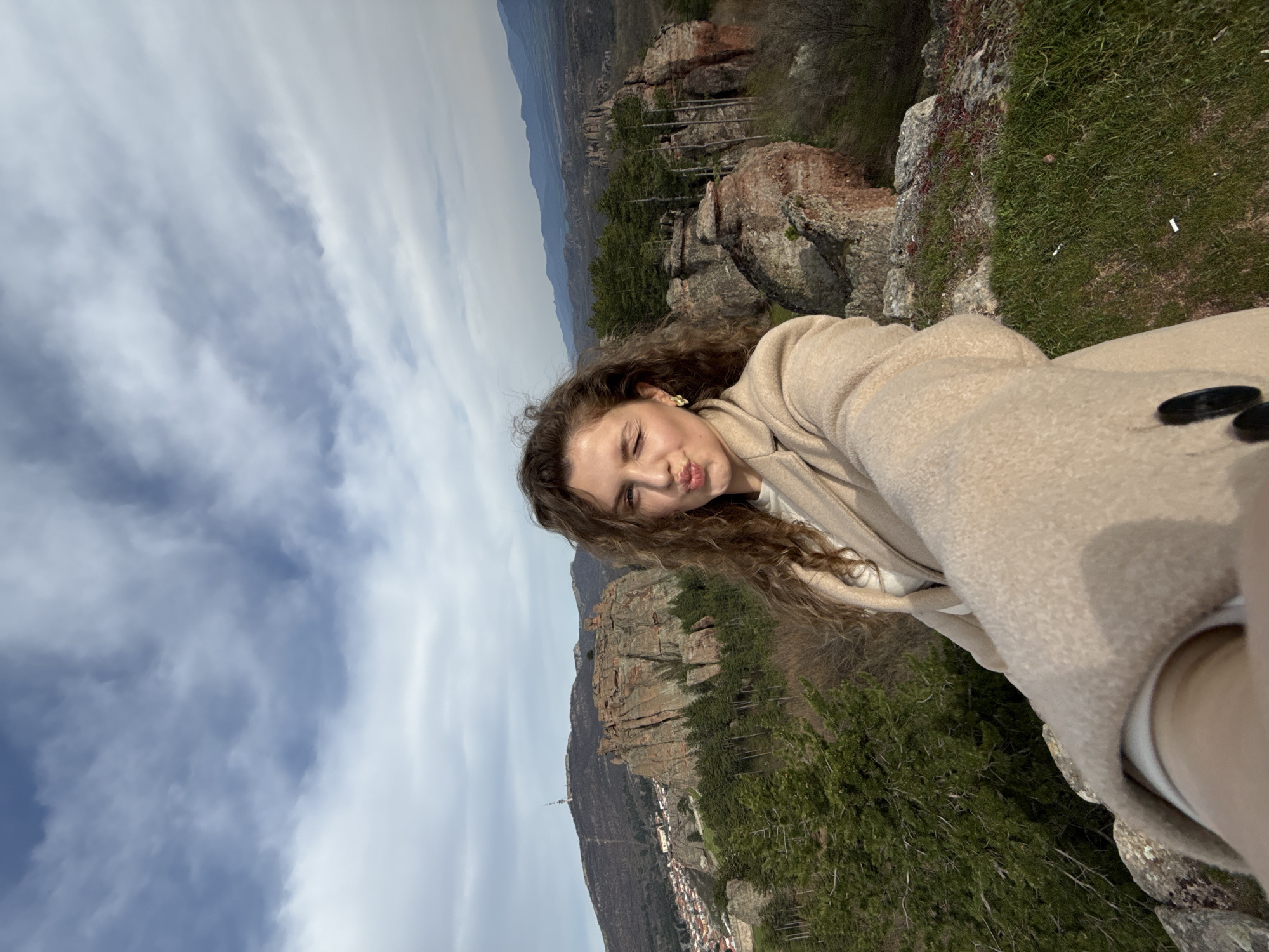 Tourist documents visit to Bulgaria's Belogradchik Rocks formation