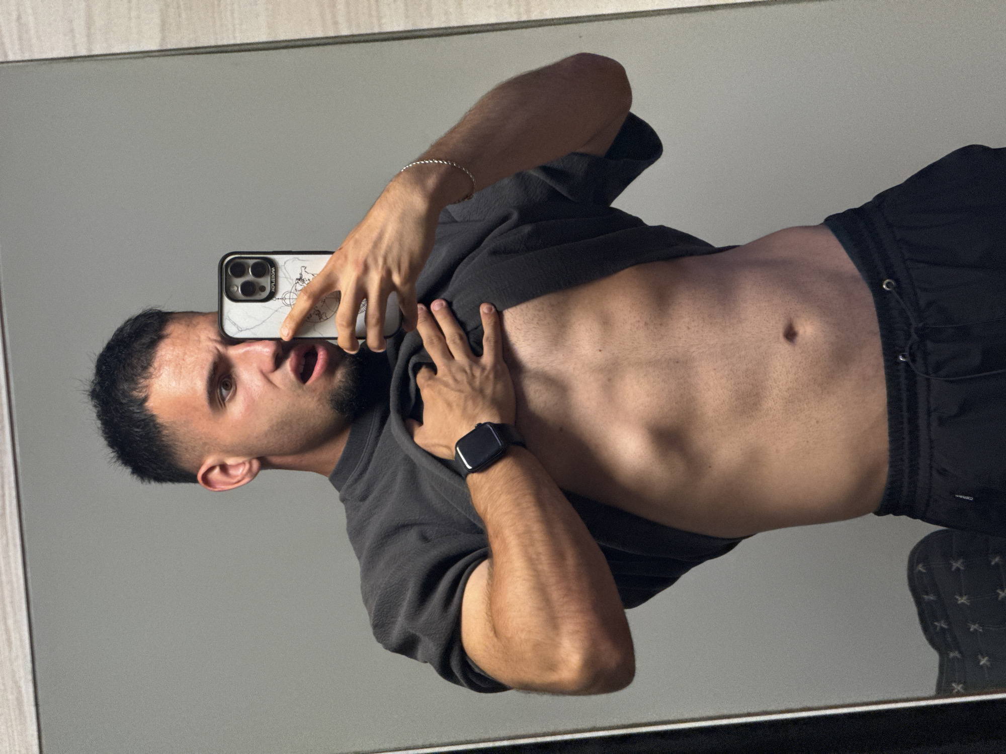 Mirror selfies and vaping on a sunny afternoon in Shumen