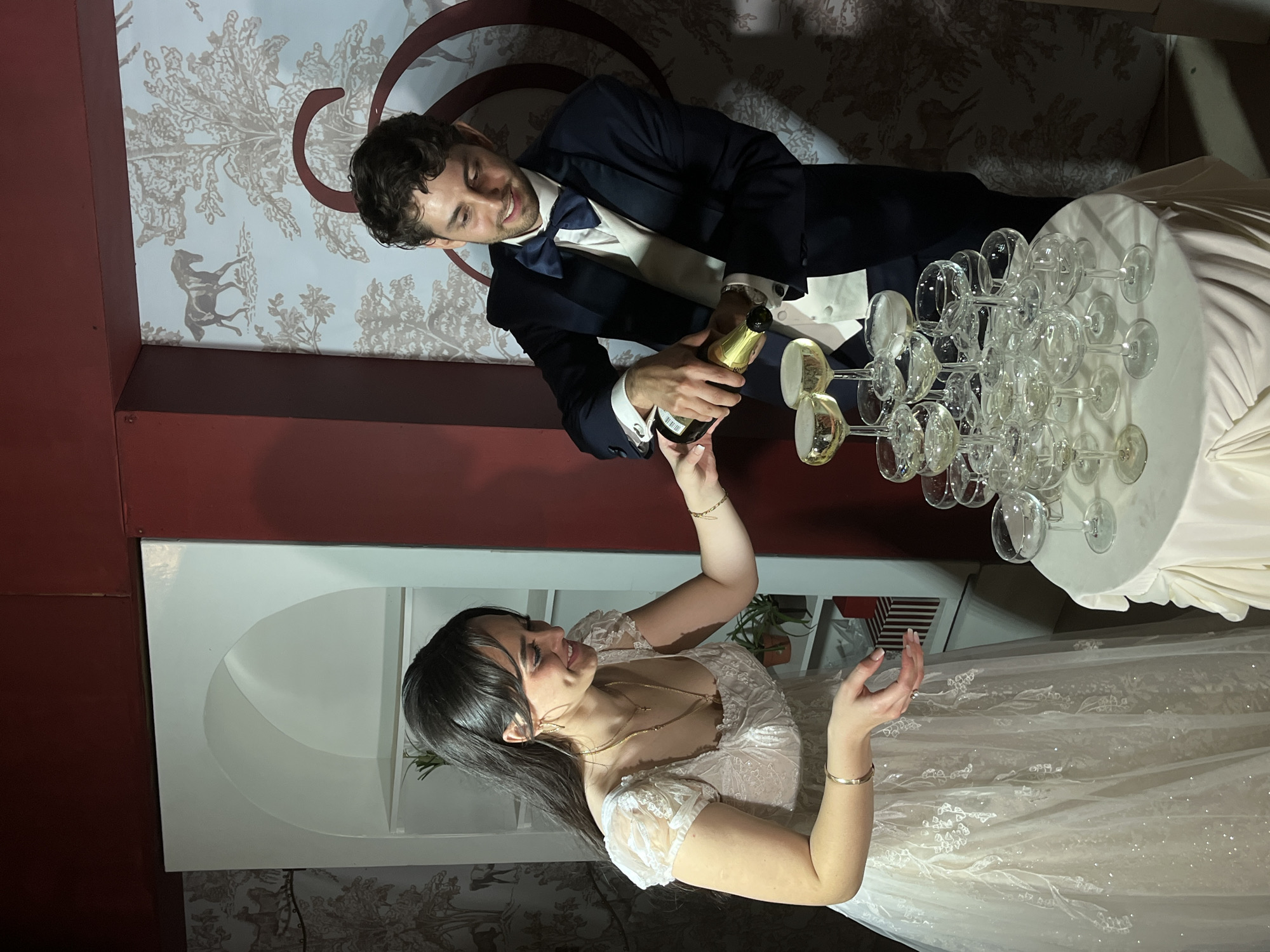 Wedding couple performs champagne tower ceremony in Orizaba