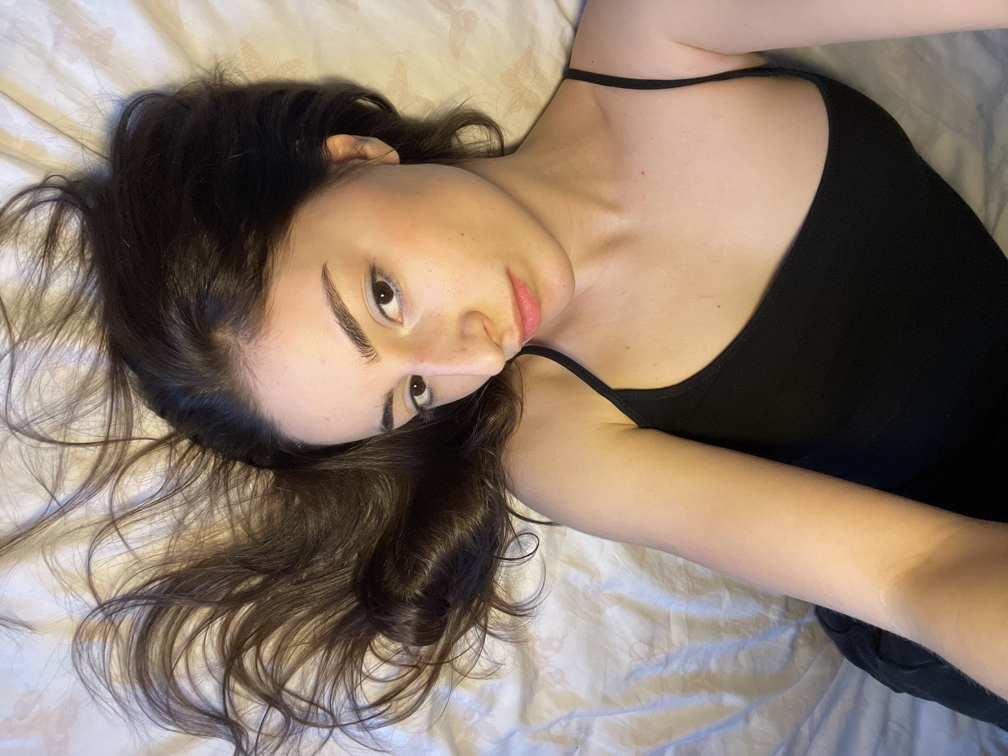 Woman documents evening routine with selfies and sunset in Moscow