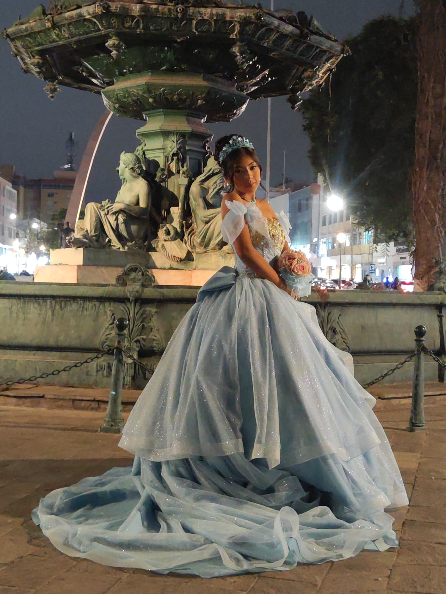 Quinceañera celebrations and traditional dances fill Tacna plazas overnight