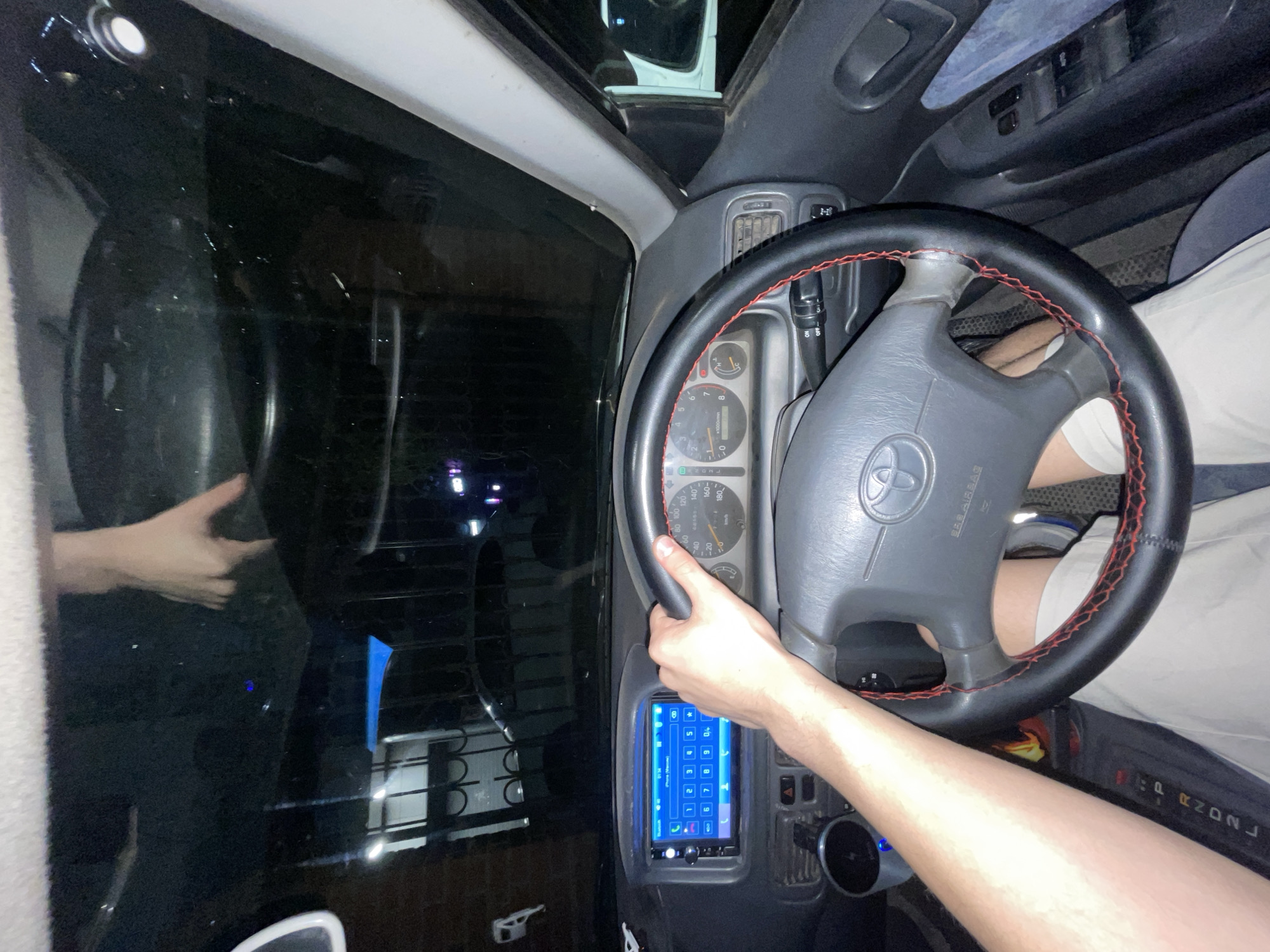 Night drive and hookah bar stop in Krasnoyarsk