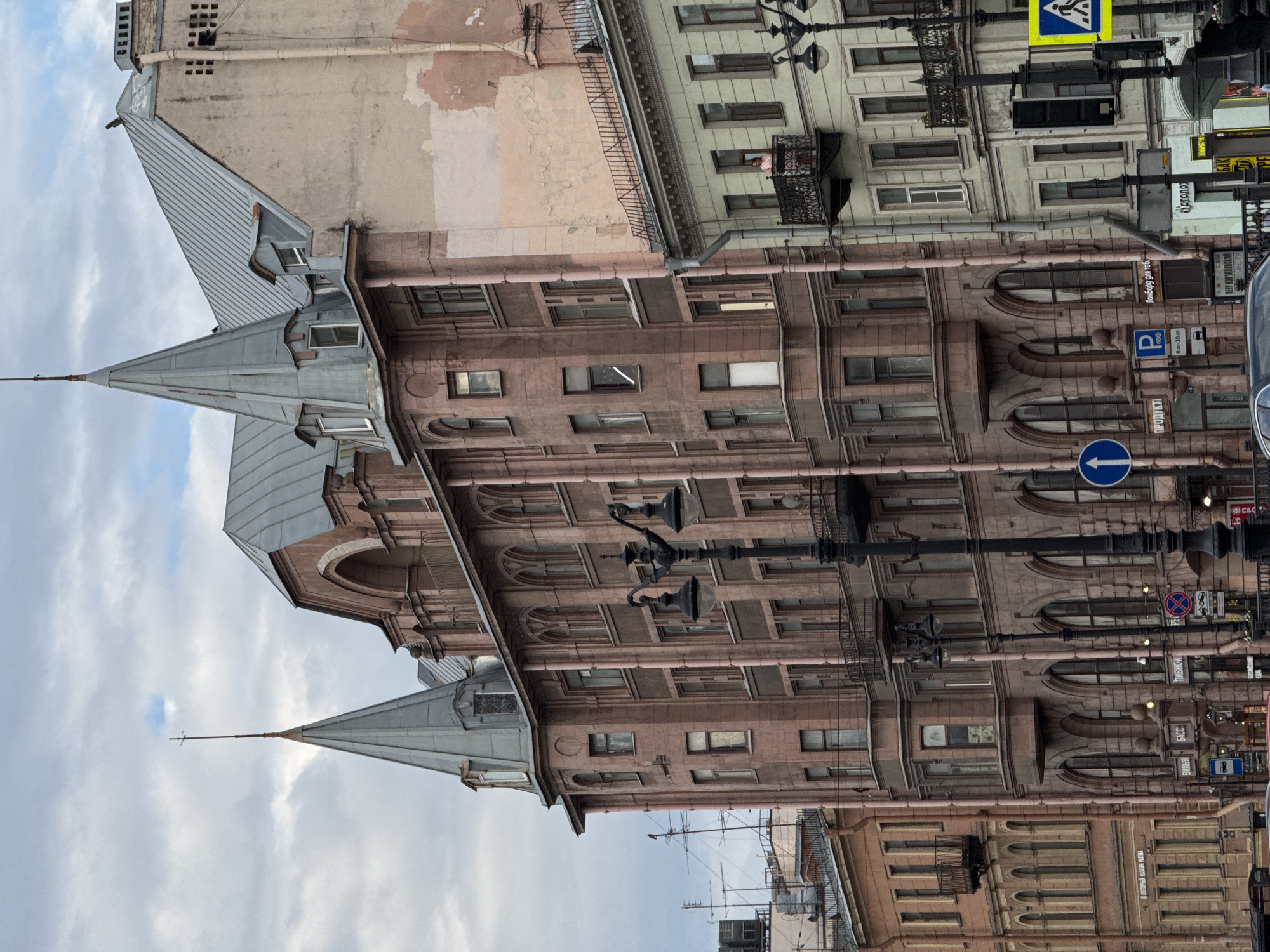 Morning street scenes documented in historic Saint Petersburg district